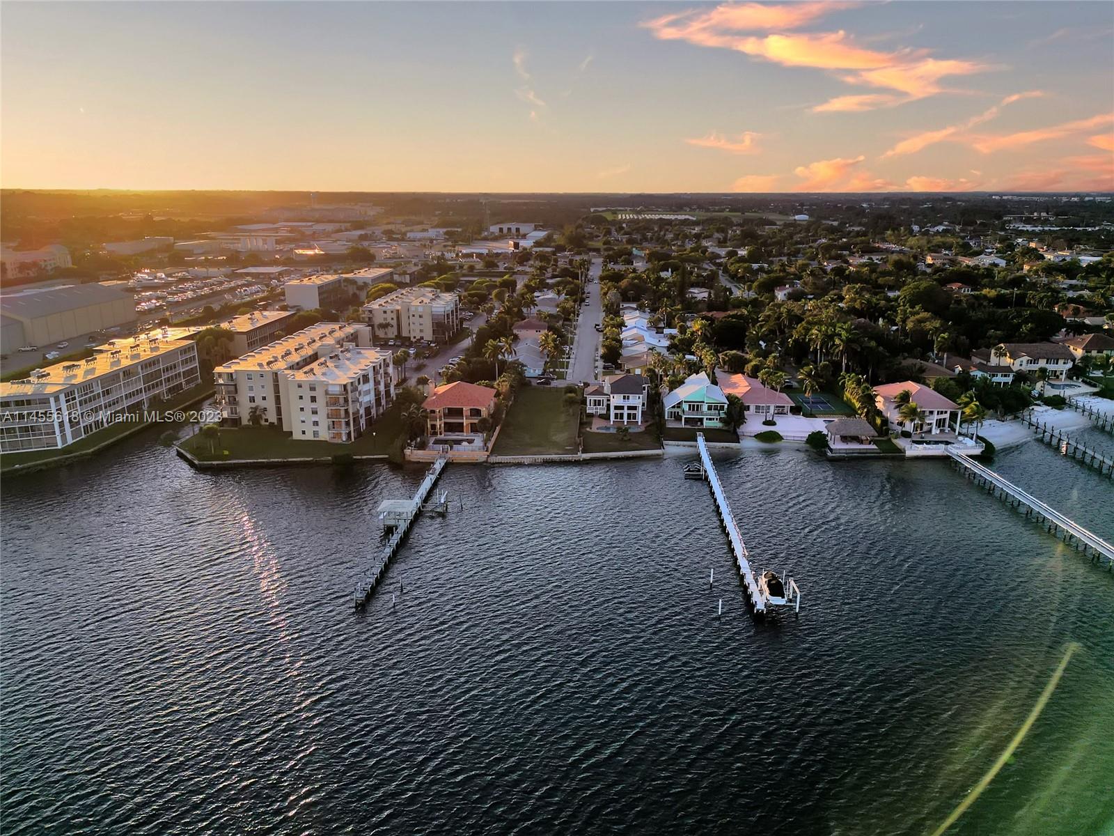 SOUTH PALM PARK - Land
