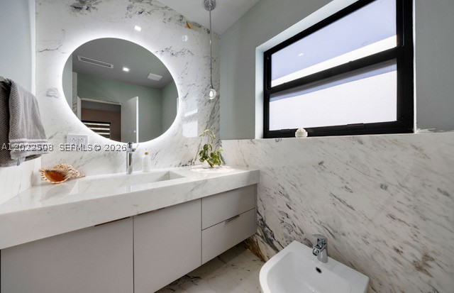 AMD PL BISCAYNE PINES - Residential