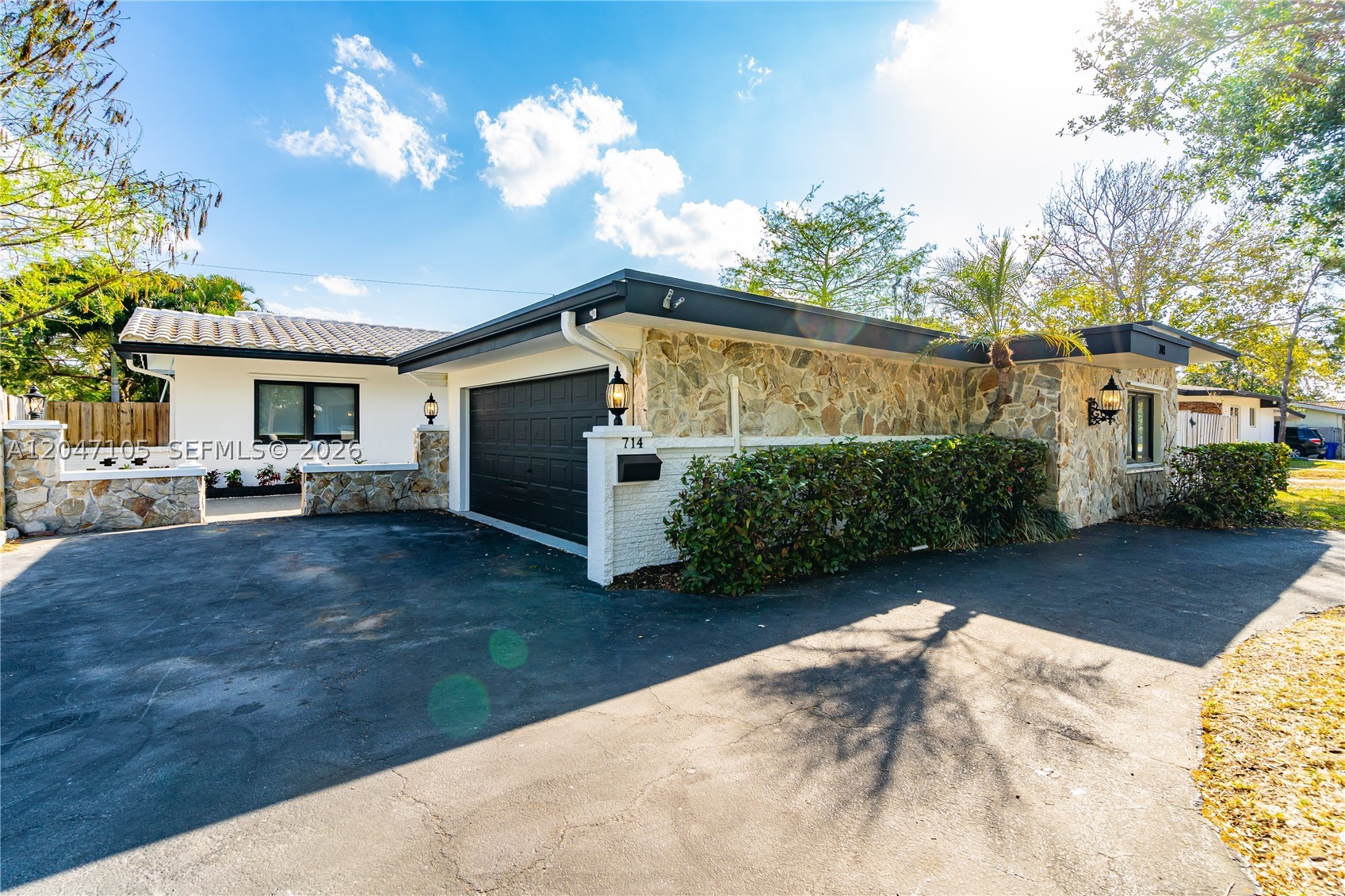 BRENTWOOD PARK - Residential