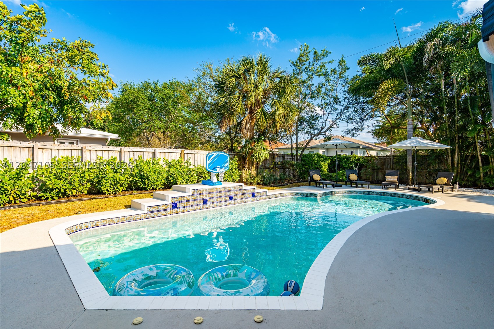 BRENTWOOD PARK - Residential