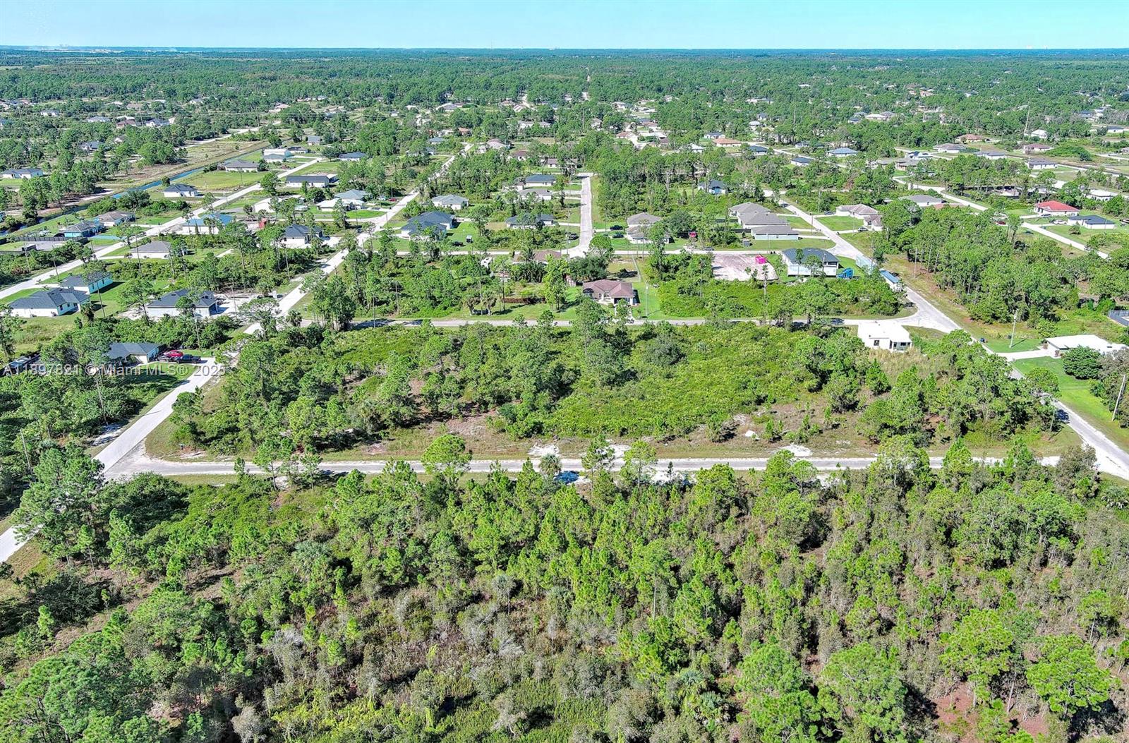 LEHIGH ACRES - Land