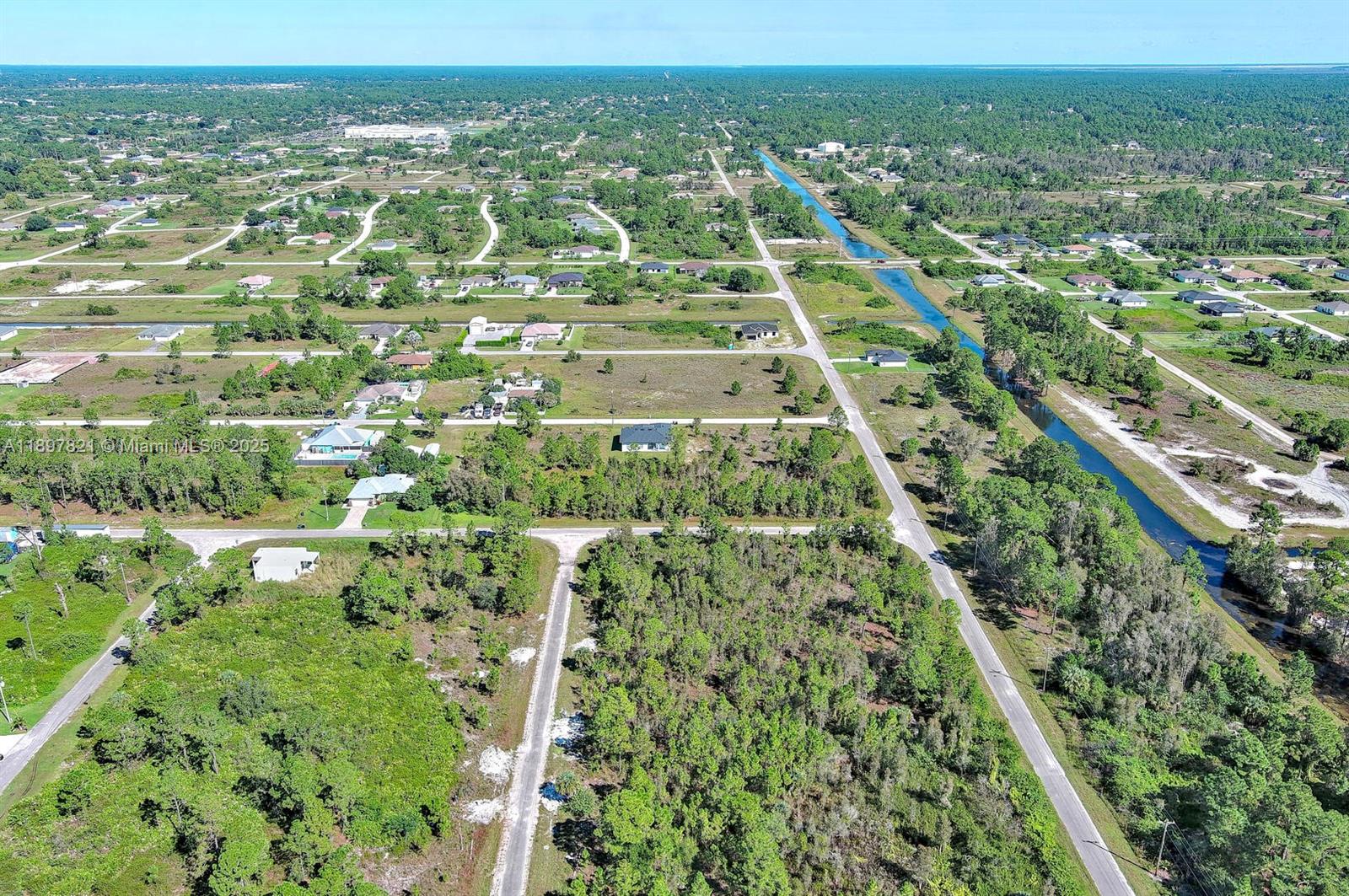 LEHIGH ACRES - Land