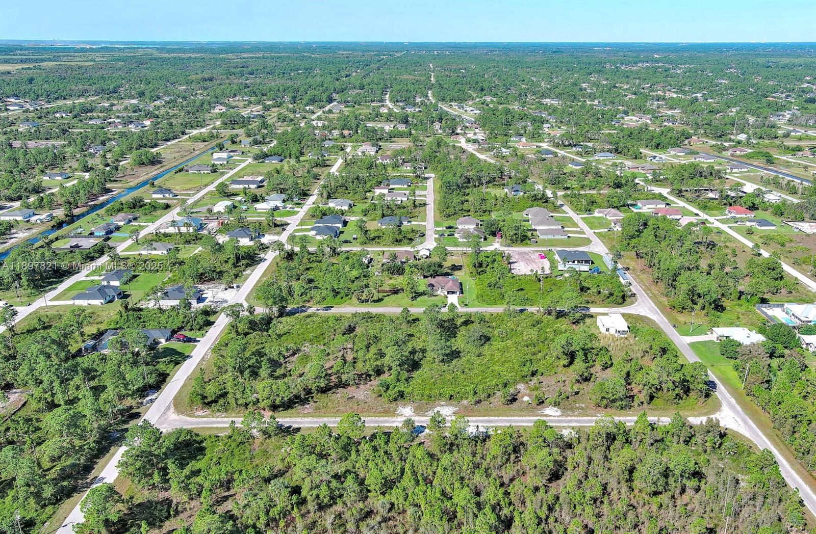 LEHIGH ACRES - Land