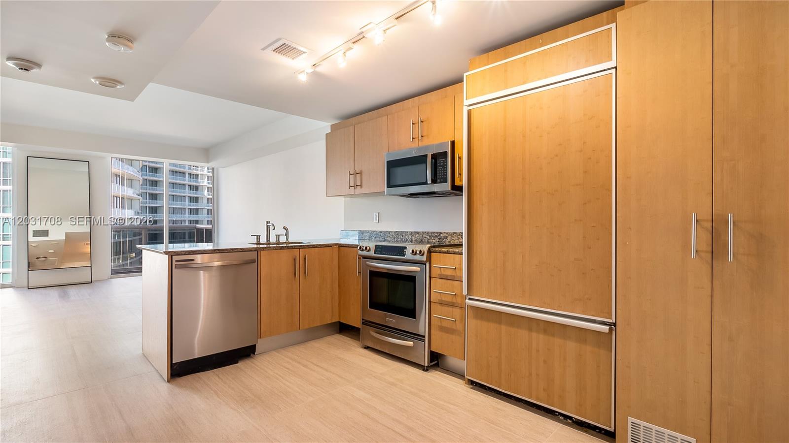 HARBOUR HOUSE - Residential Lease