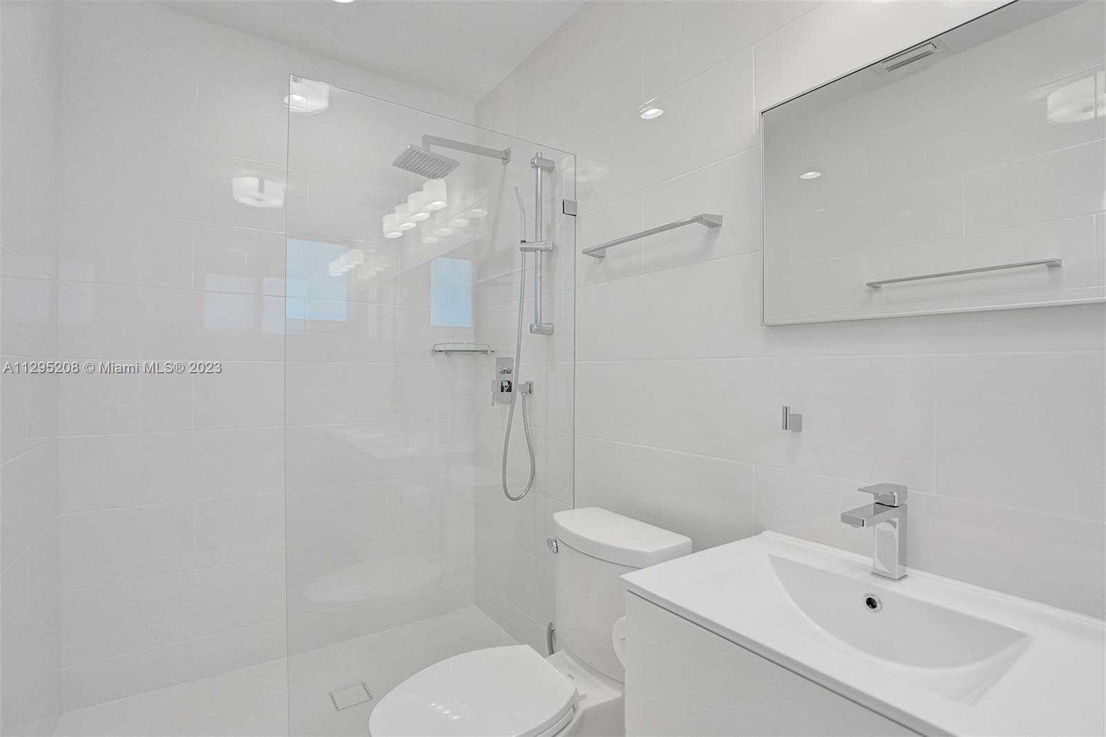 HILLSBORO SHORES SEC A - Residential