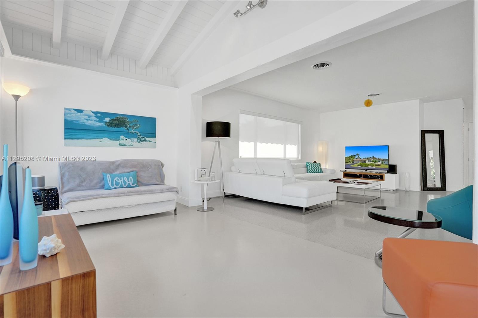 HILLSBORO SHORES SEC A - Residential