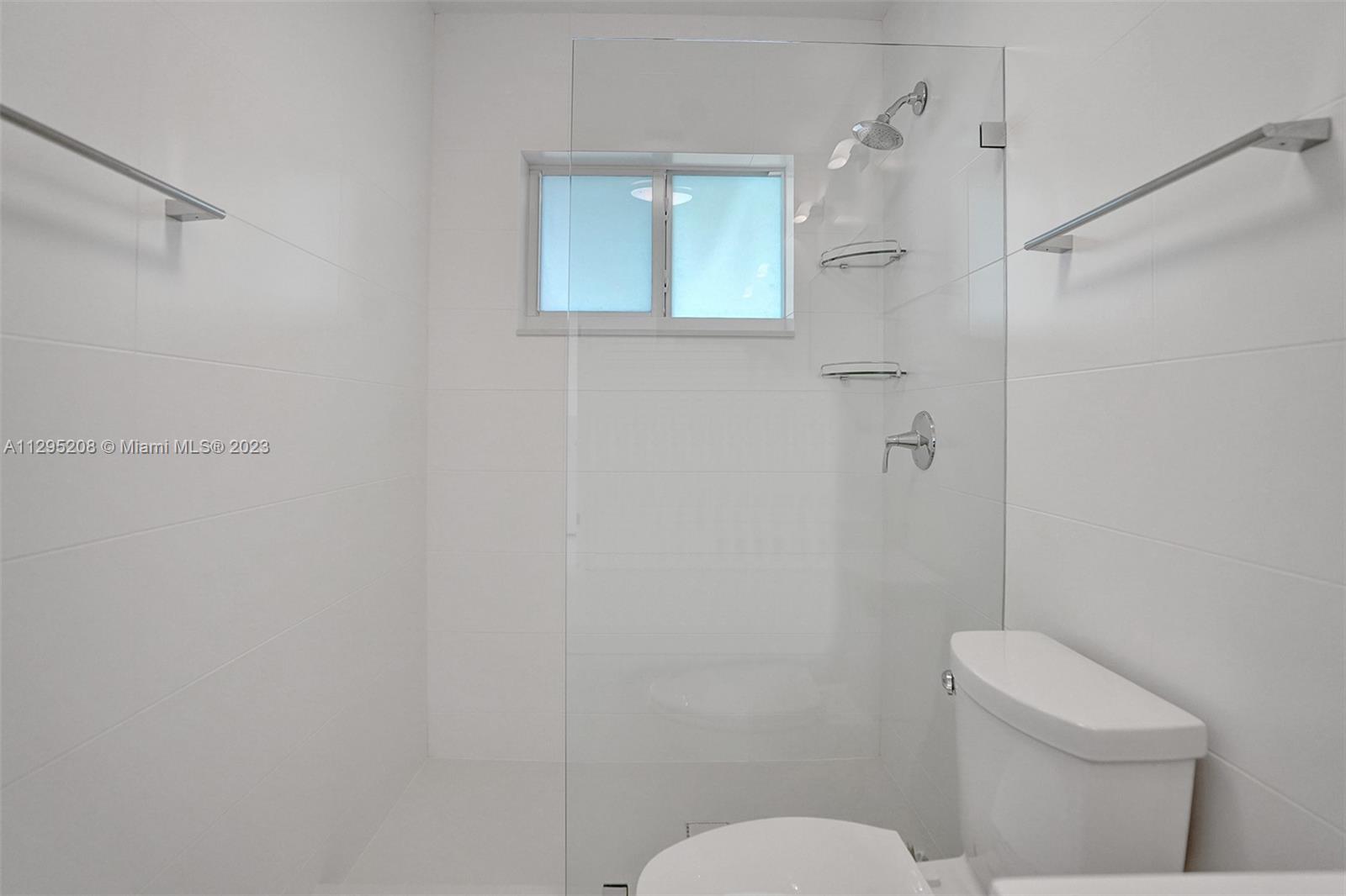 HILLSBORO SHORES SEC A - Residential
