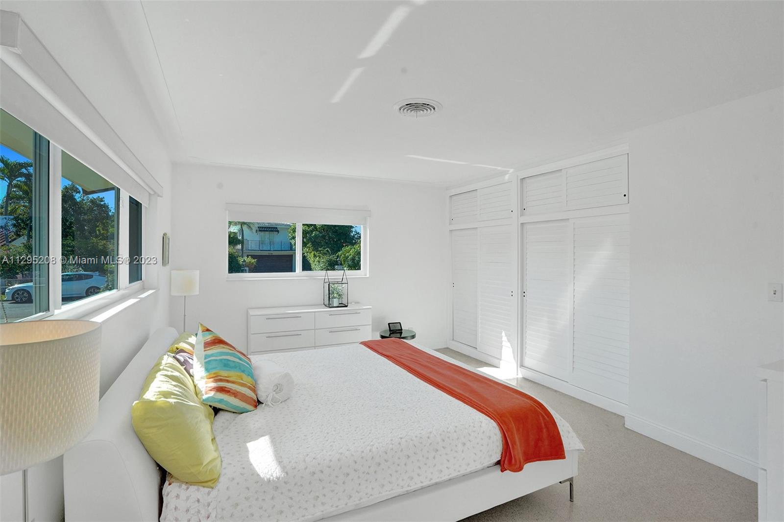 HILLSBORO SHORES SEC A - Residential