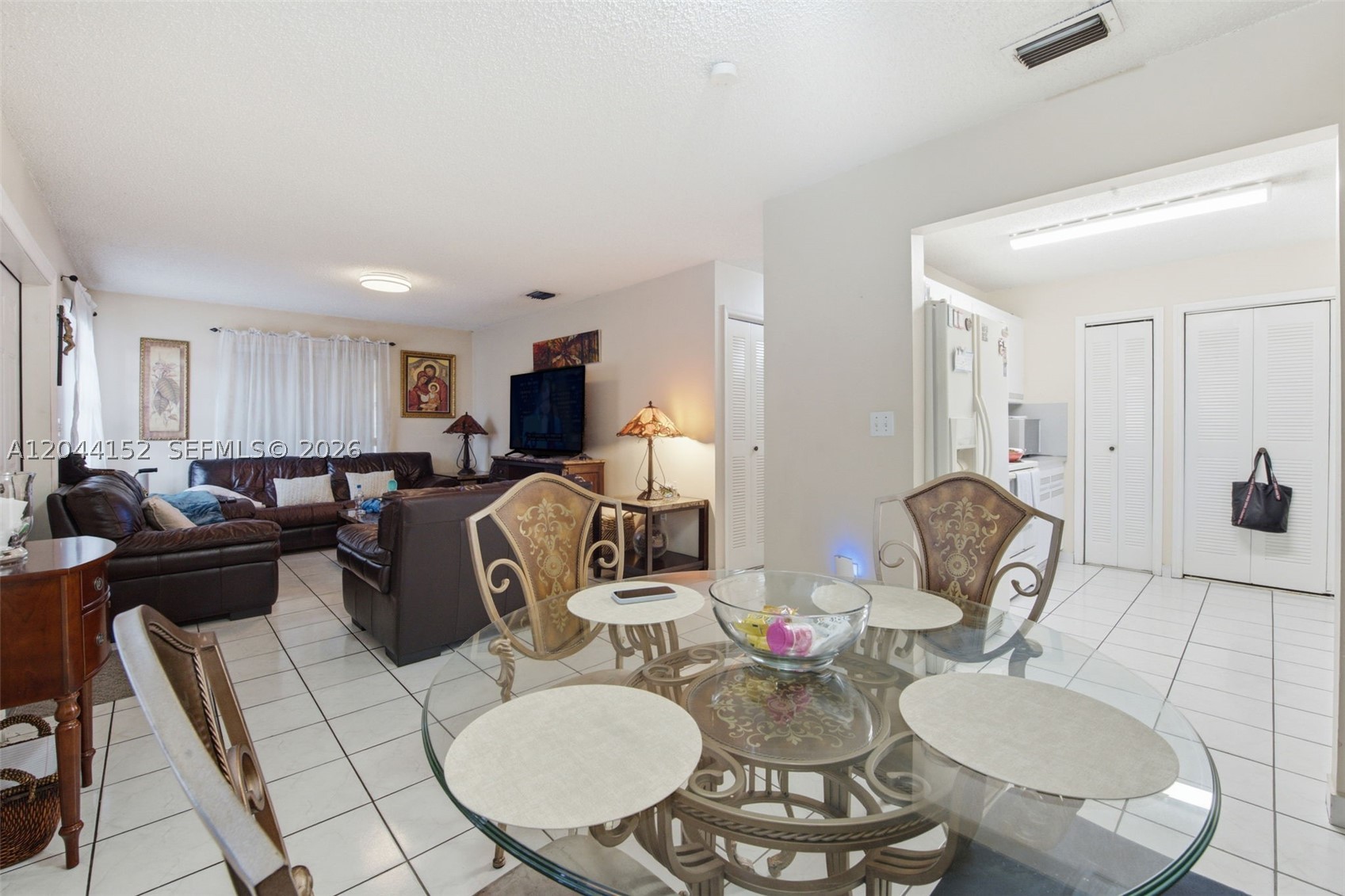 AMND MIAMI SUBURBAN ACRES - Residential Income