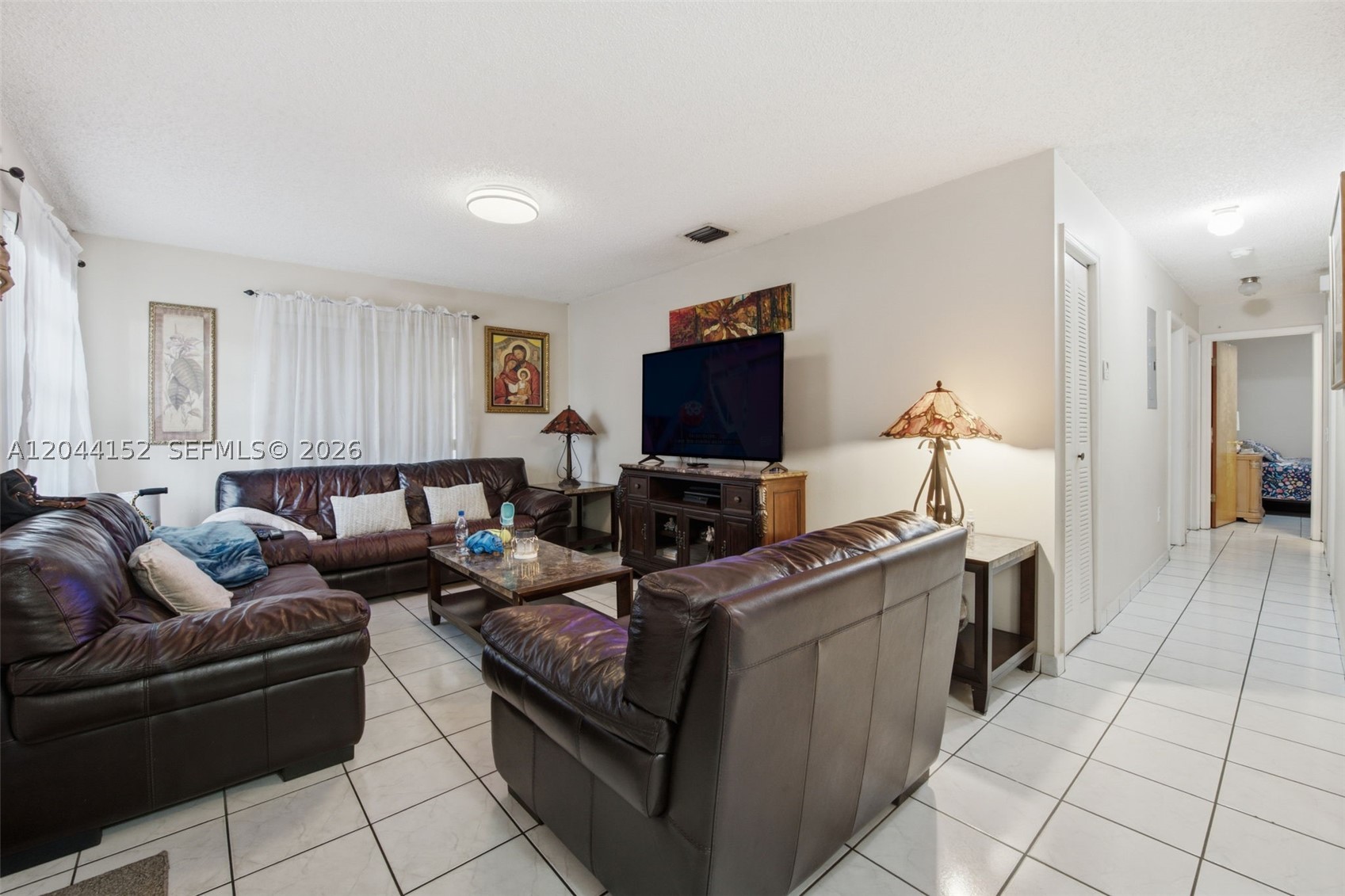 AMND MIAMI SUBURBAN ACRES - Residential Income
