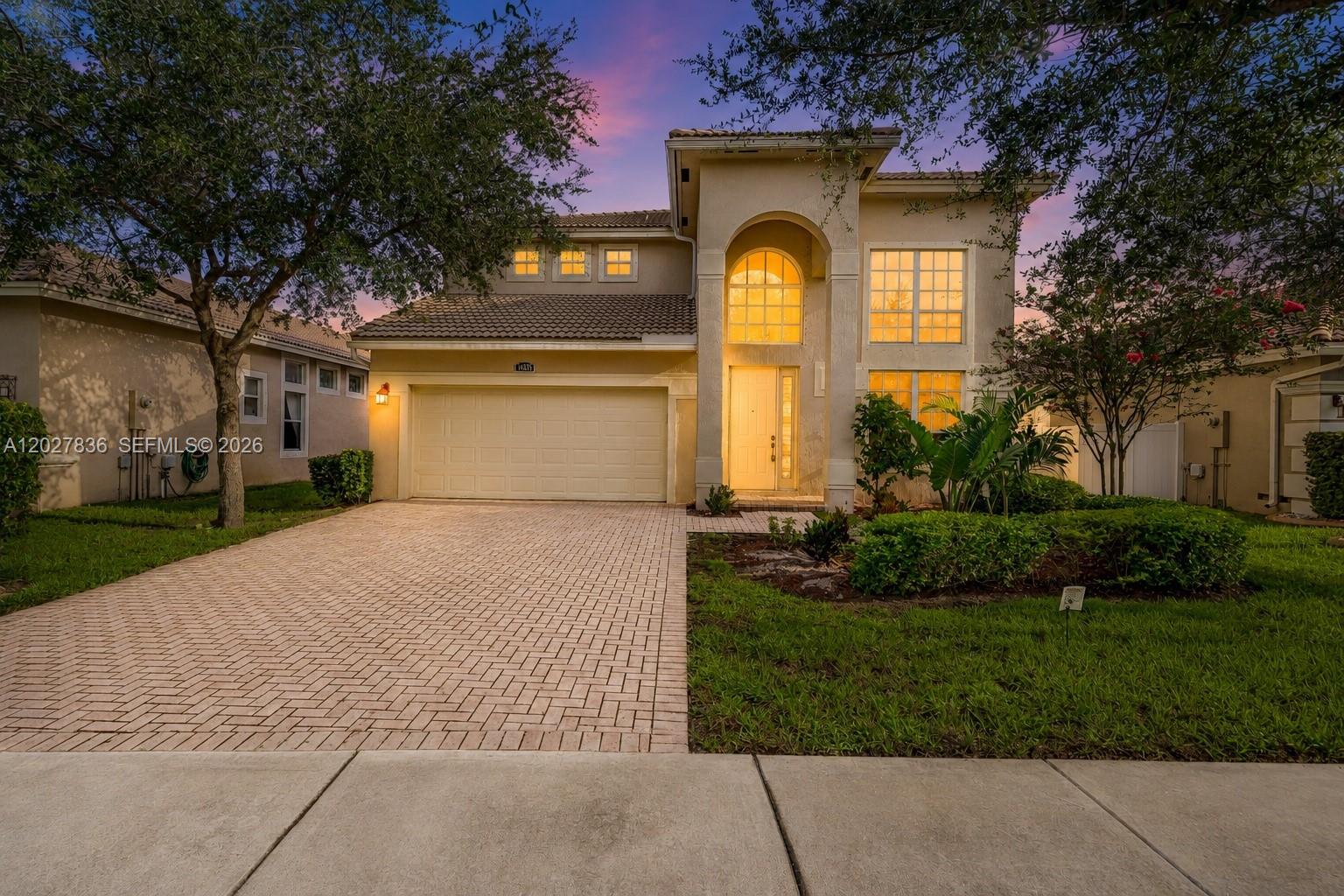 RESERVE AT HUNTINGTON 174 - Residential Lease