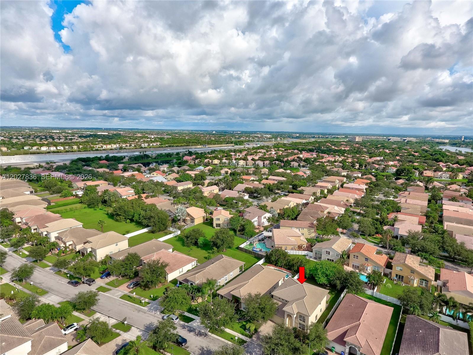 RESERVE AT HUNTINGTON 174 - Residential Lease