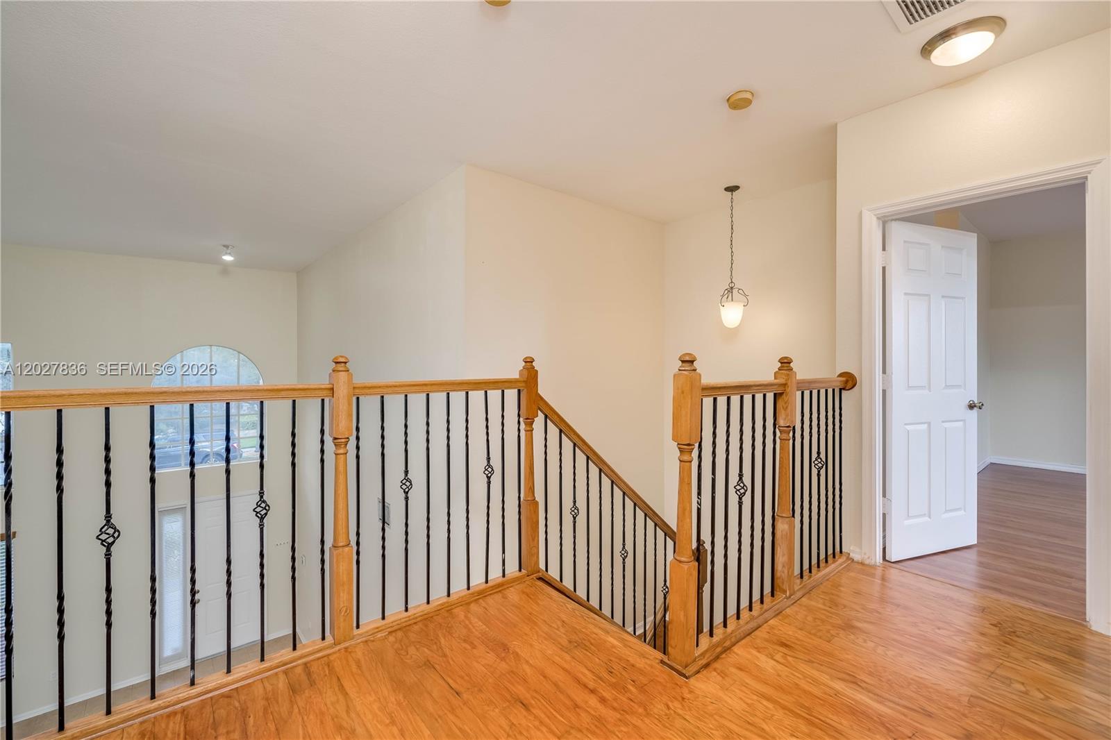 RESERVE AT HUNTINGTON 174 - Residential Lease