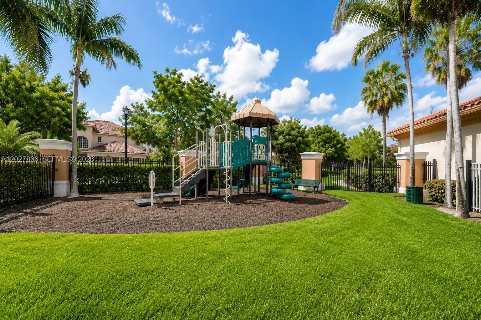 RESERVE AT HUNTINGTON 174 - Residential Lease