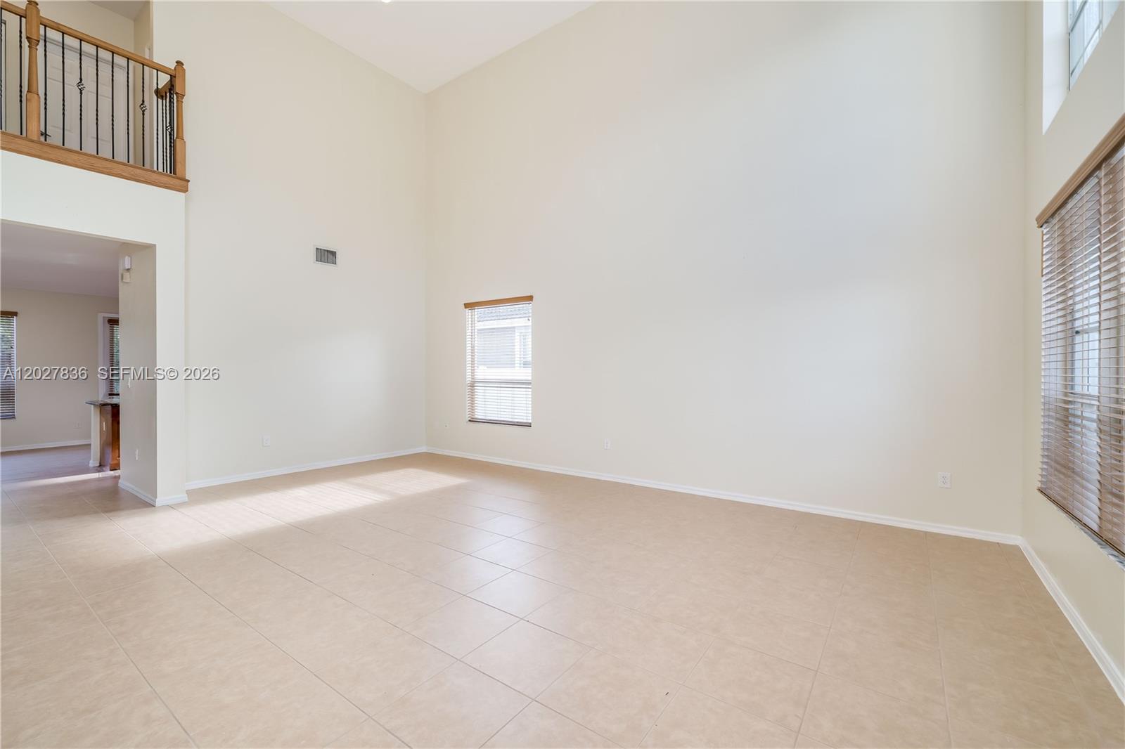 RESERVE AT HUNTINGTON 174 - Residential Lease