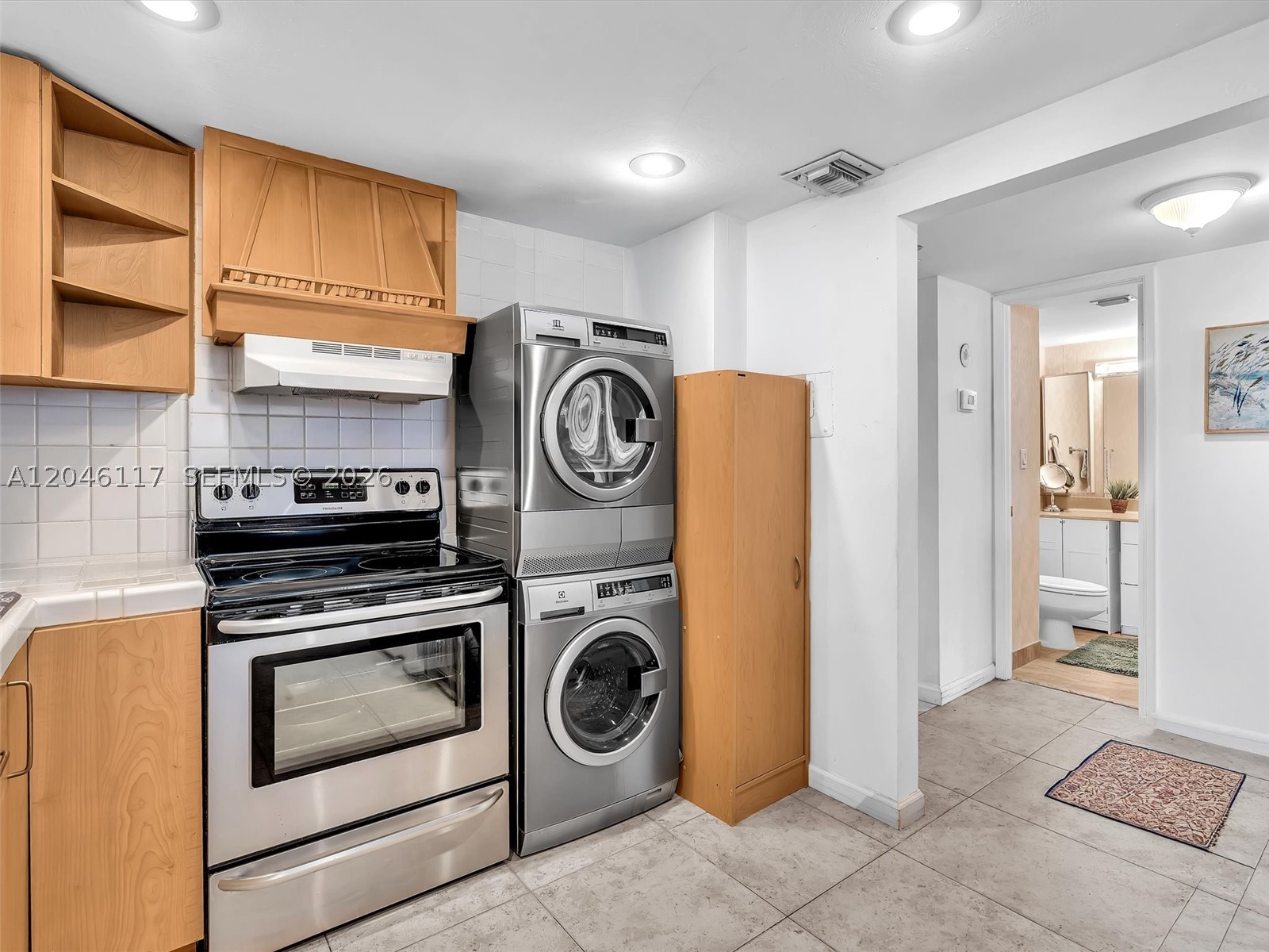 BRICKELL PLACE CONDO - Residential