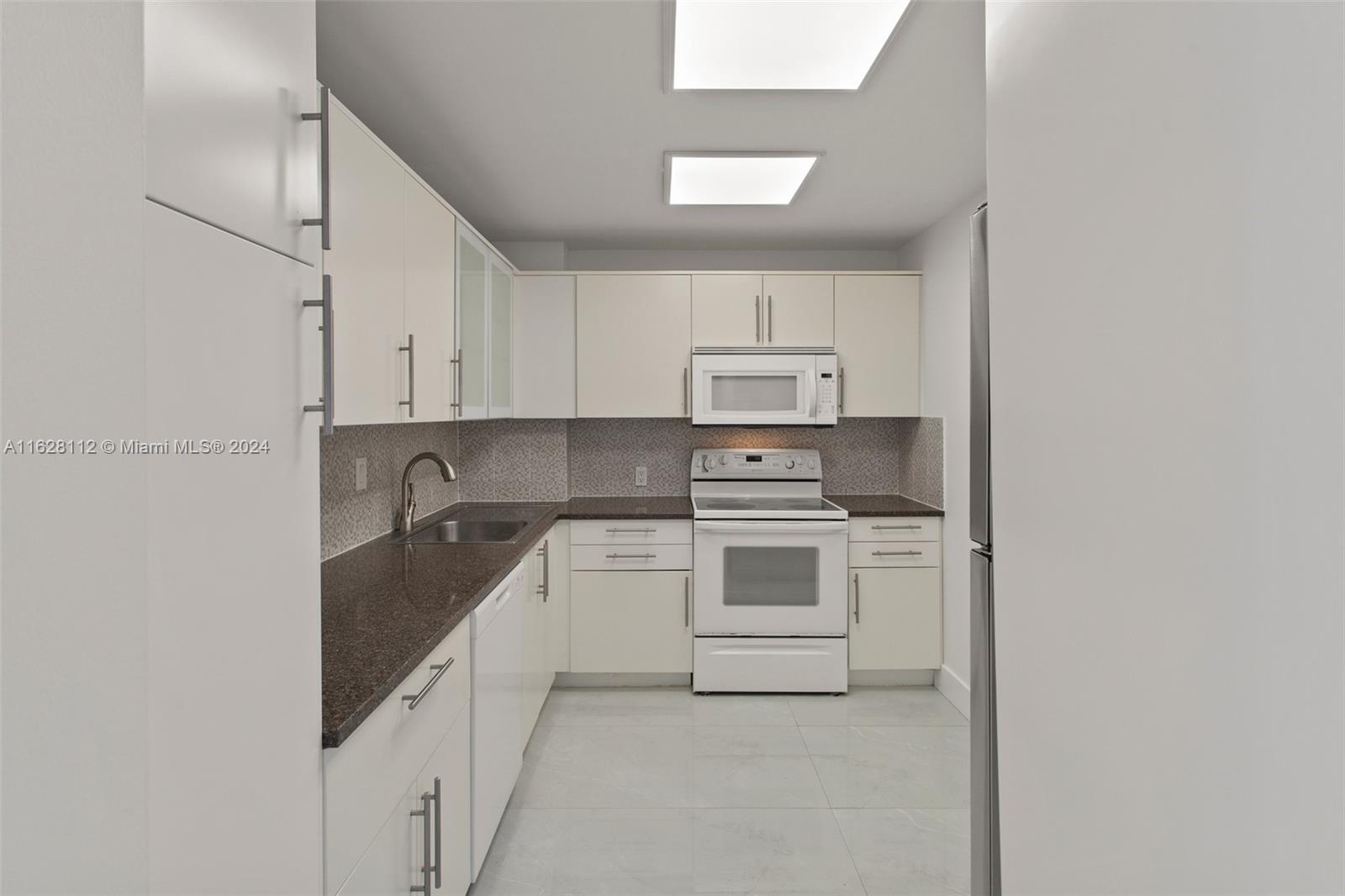 ARLEN HOUSE EAST CONDO - Residential Lease
