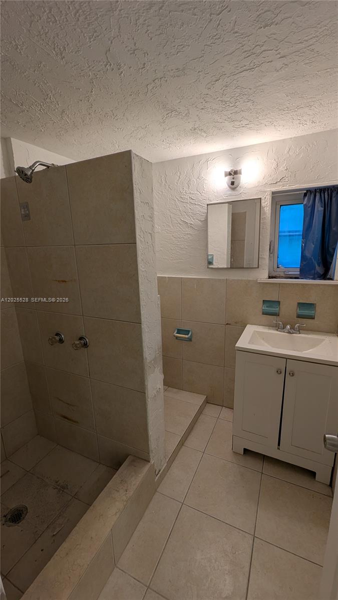 ATLANTIC SHORES DIXIE HIG - Residential Lease