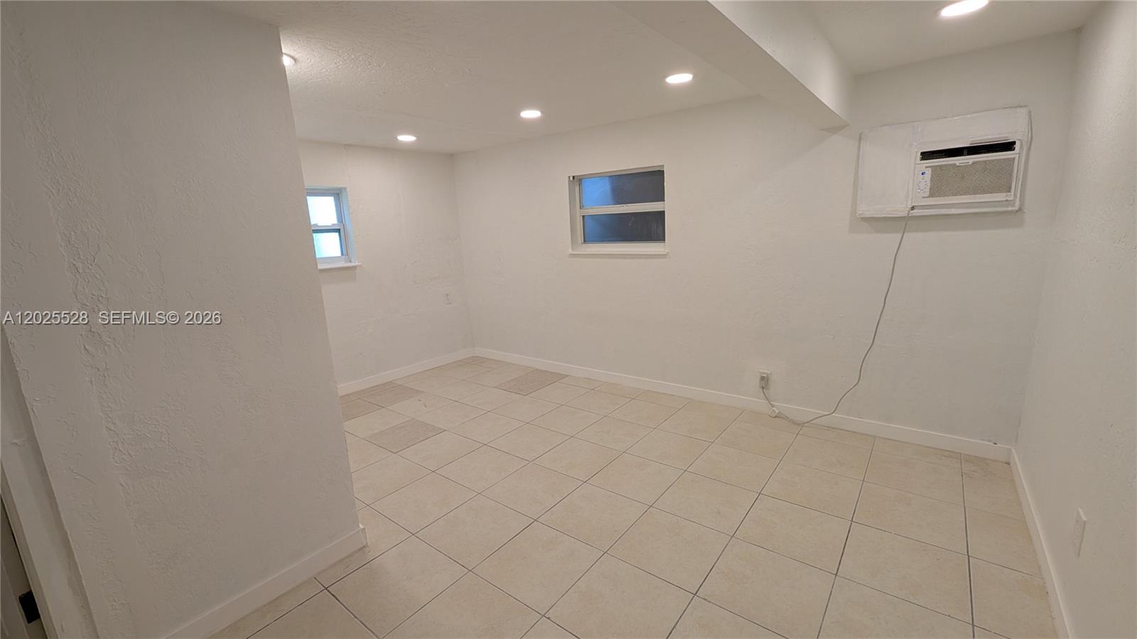 ATLANTIC SHORES DIXIE HIG - Residential Lease
