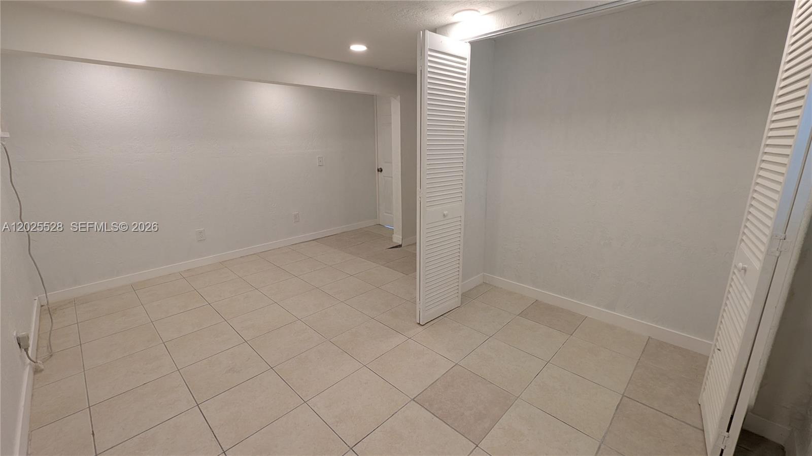 ATLANTIC SHORES DIXIE HIG - Residential Lease
