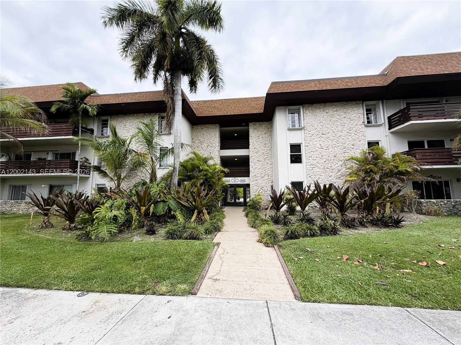 DADELAND CAPRI CONDO - Residential