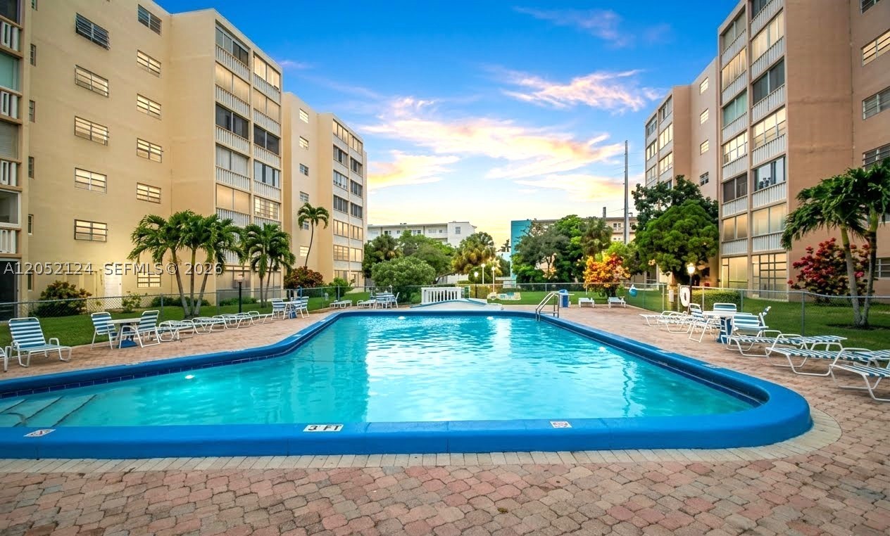 MEADOWBROOK TOWERS CONDO - Residential Lease