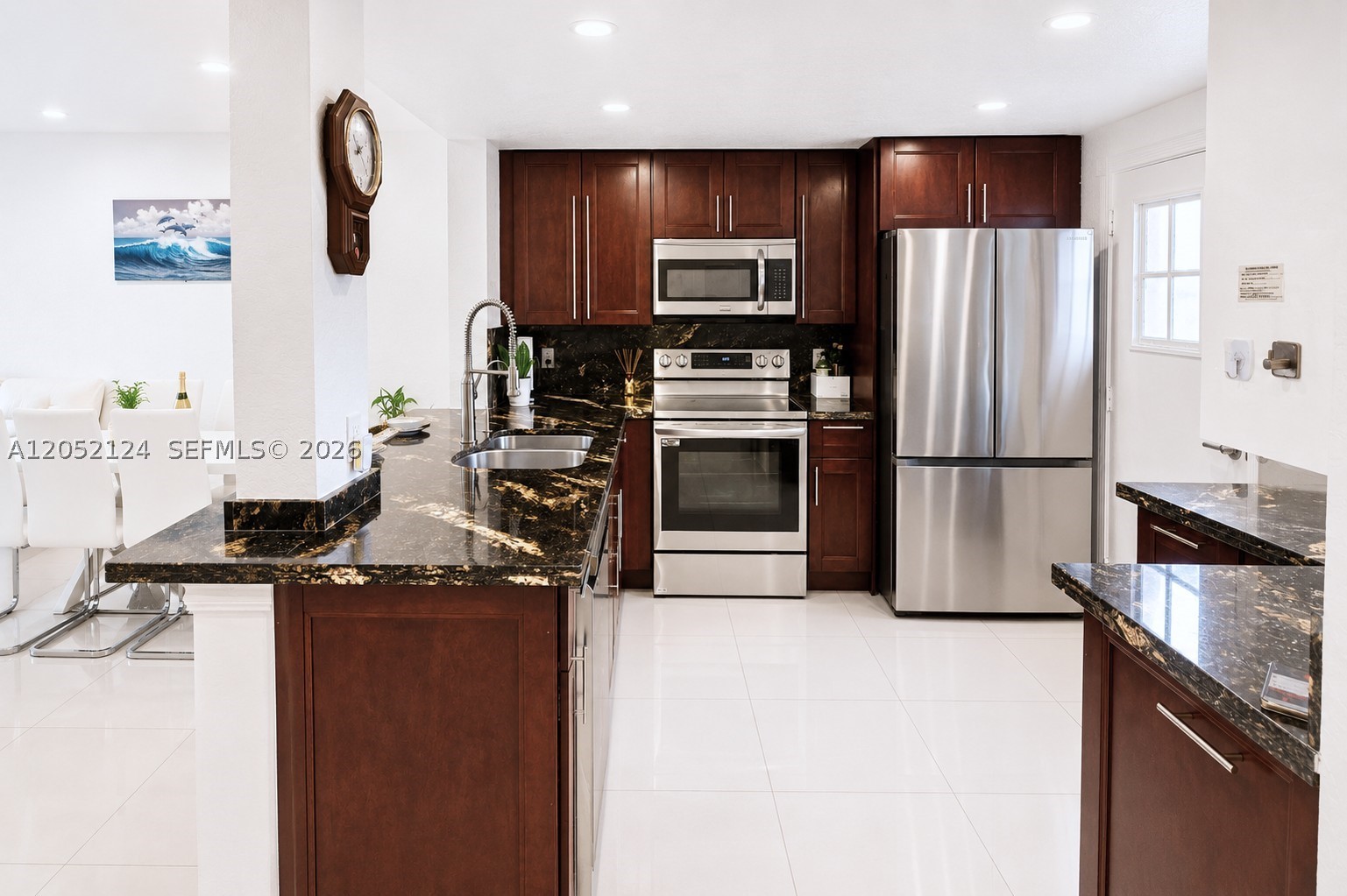 MEADOWBROOK TOWERS CONDO - Residential Lease