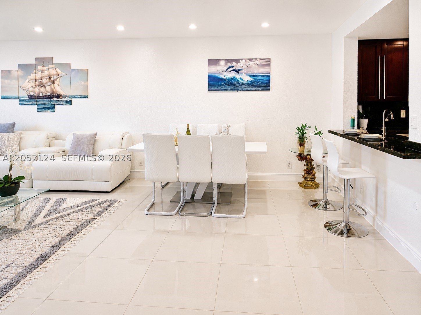 MEADOWBROOK TOWERS CONDO - Residential Lease