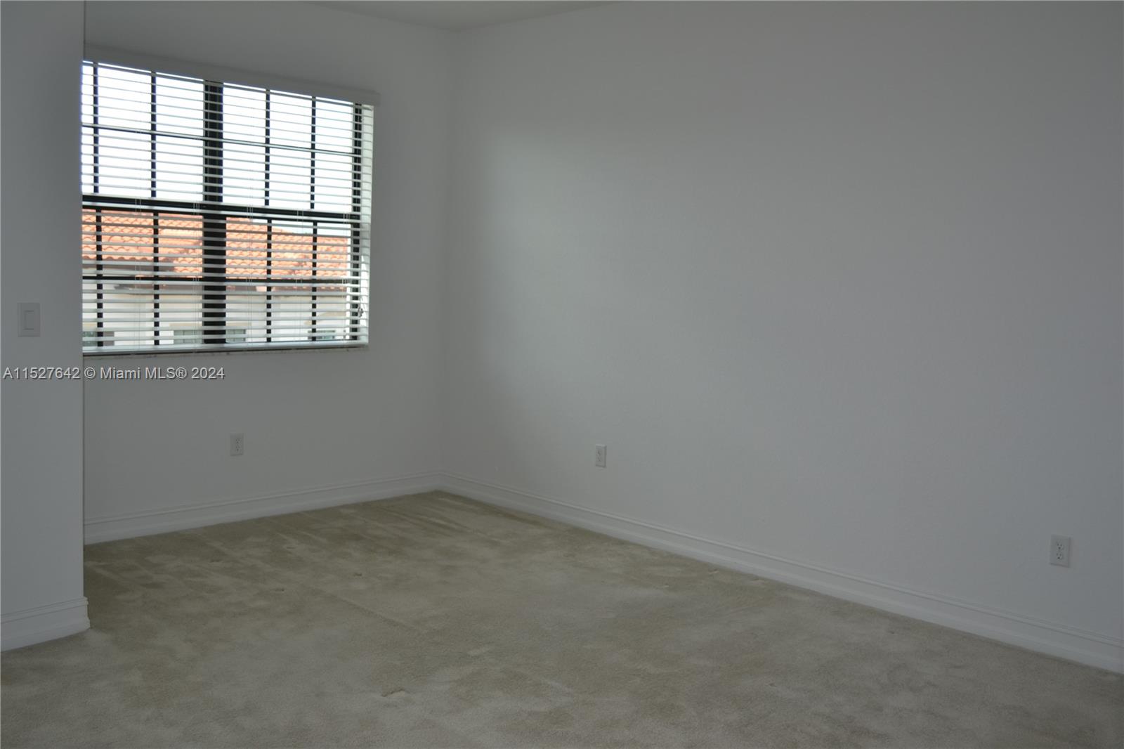 PEMBROKE LAKES SOUTH - Residential Lease