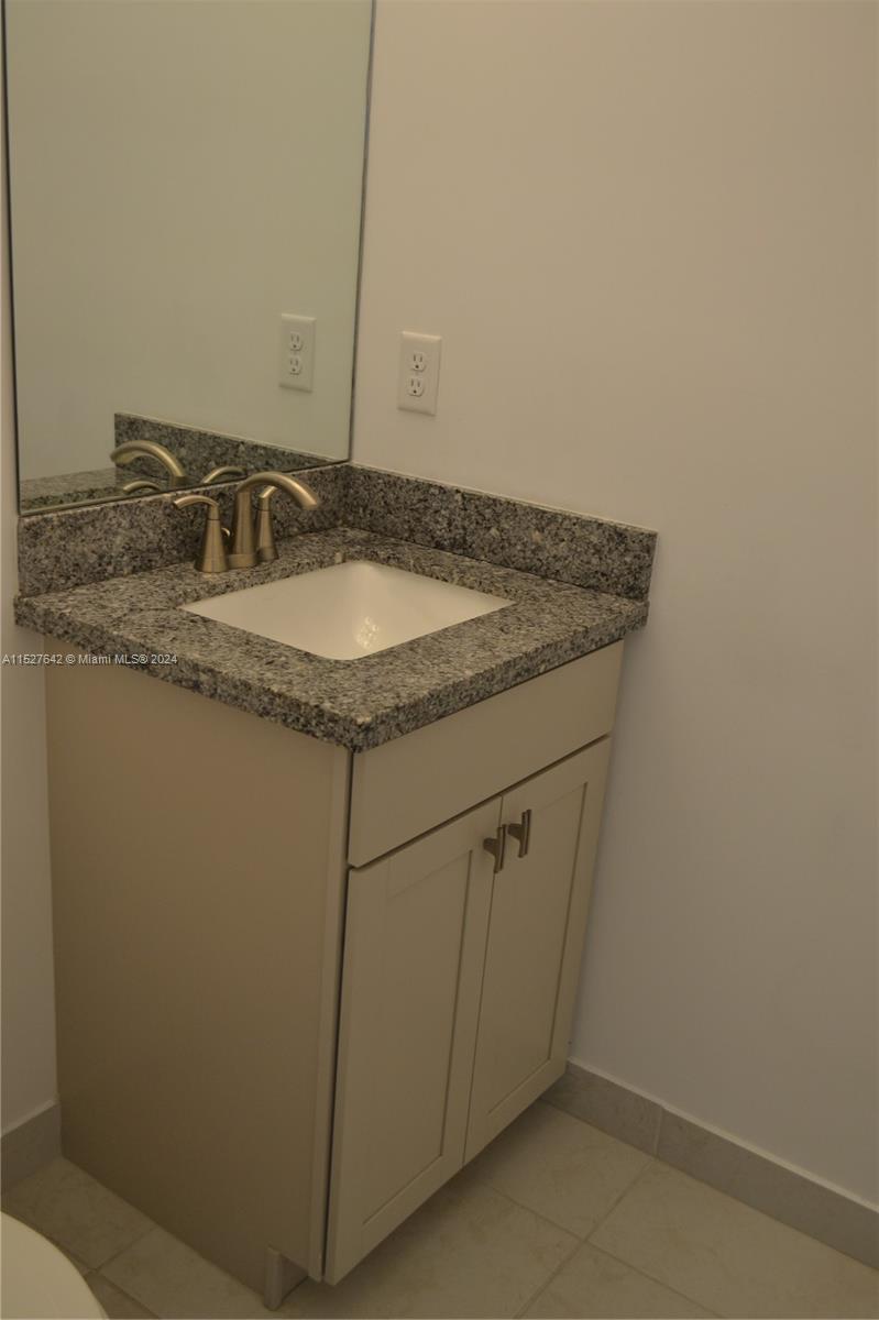 PEMBROKE LAKES SOUTH - Residential Lease
