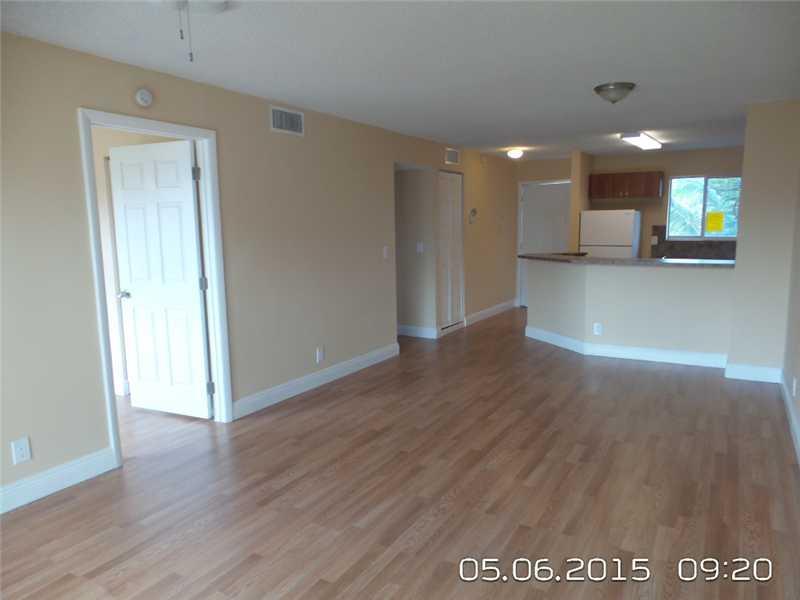 LAKESHORE AT UNIVERSITY P - Residential Lease