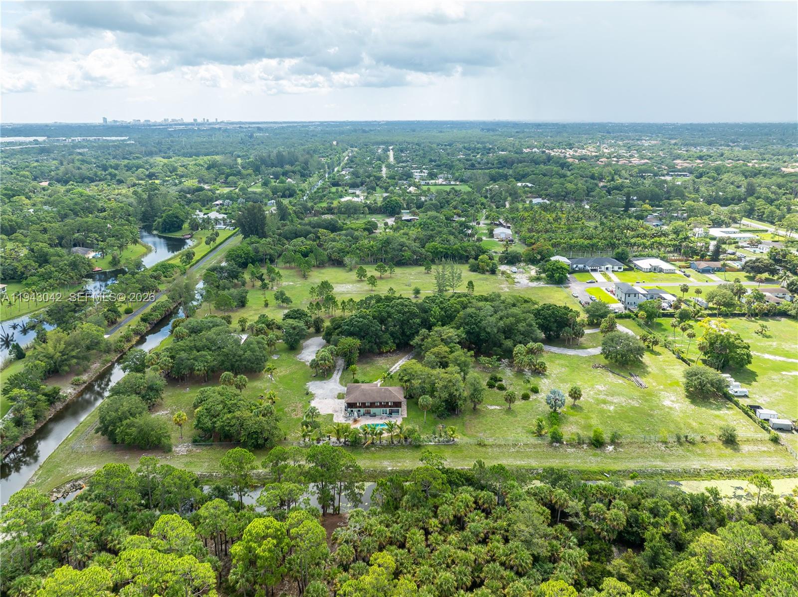 PALM BEACH FARMS CO 3 - Residential