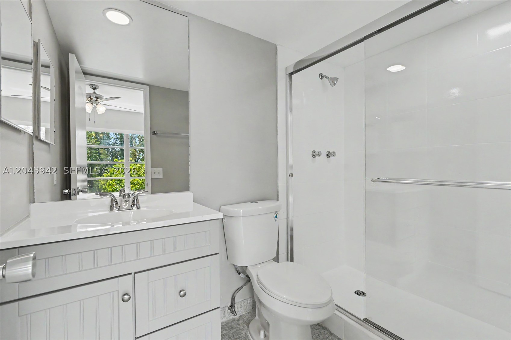 NO 12 PALM-AIRE COUNTRY C - Residential Lease