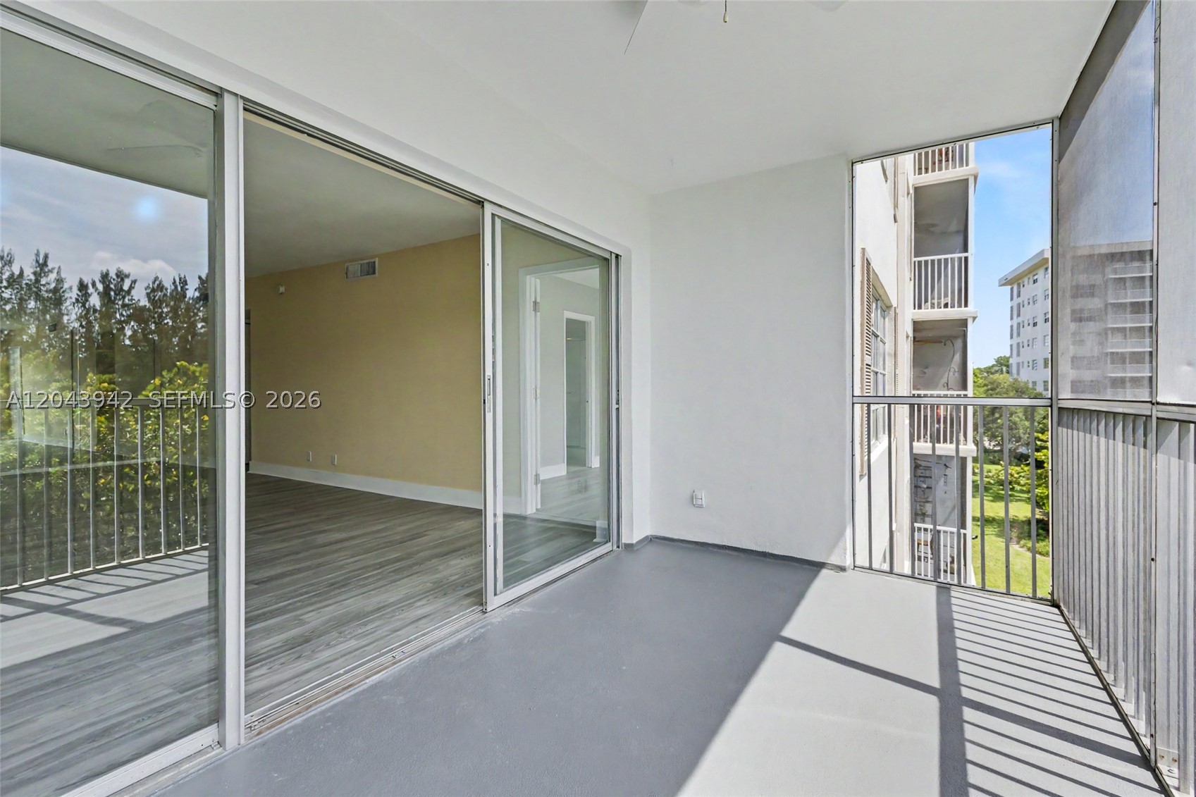 NO 12 PALM-AIRE COUNTRY C - Residential Lease