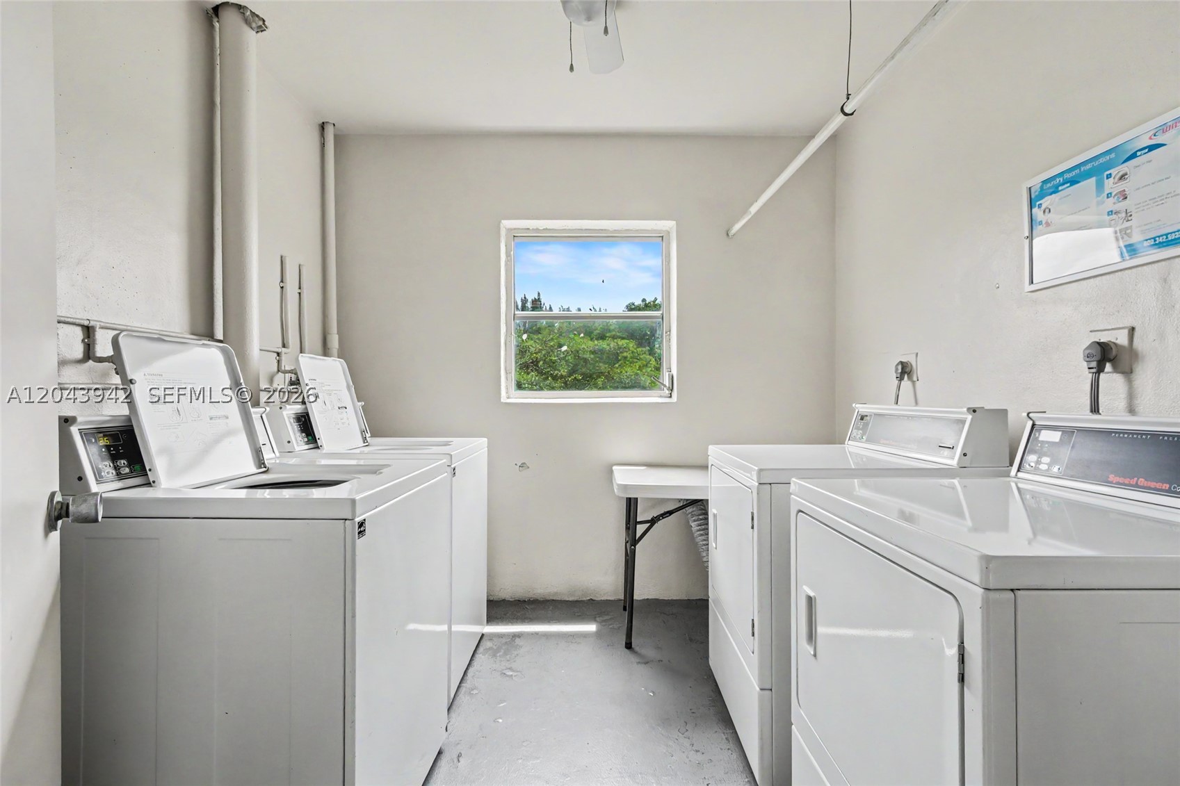 NO 12 PALM-AIRE COUNTRY C - Residential Lease