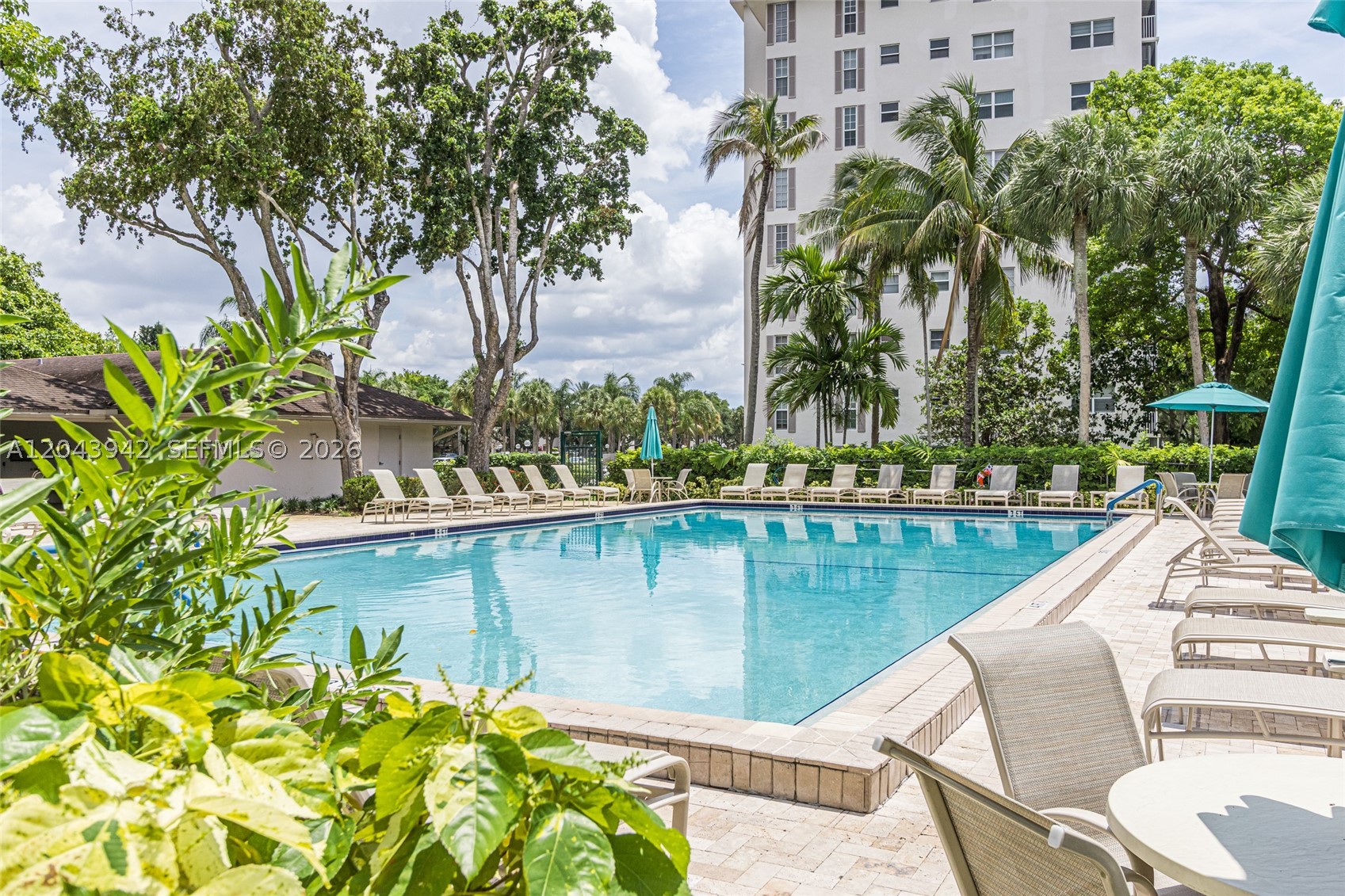 NO 12 PALM-AIRE COUNTRY C - Residential Lease