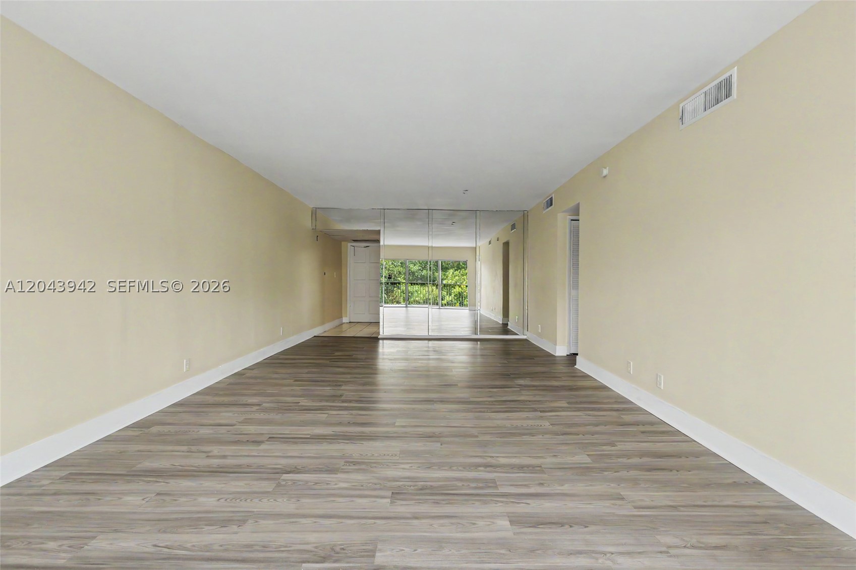 NO 12 PALM-AIRE COUNTRY C - Residential Lease