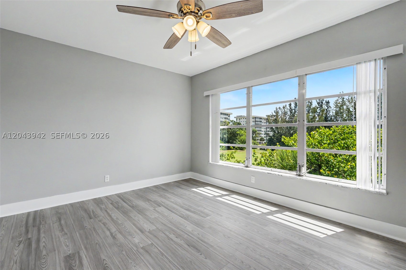 NO 12 PALM-AIRE COUNTRY C - Residential Lease