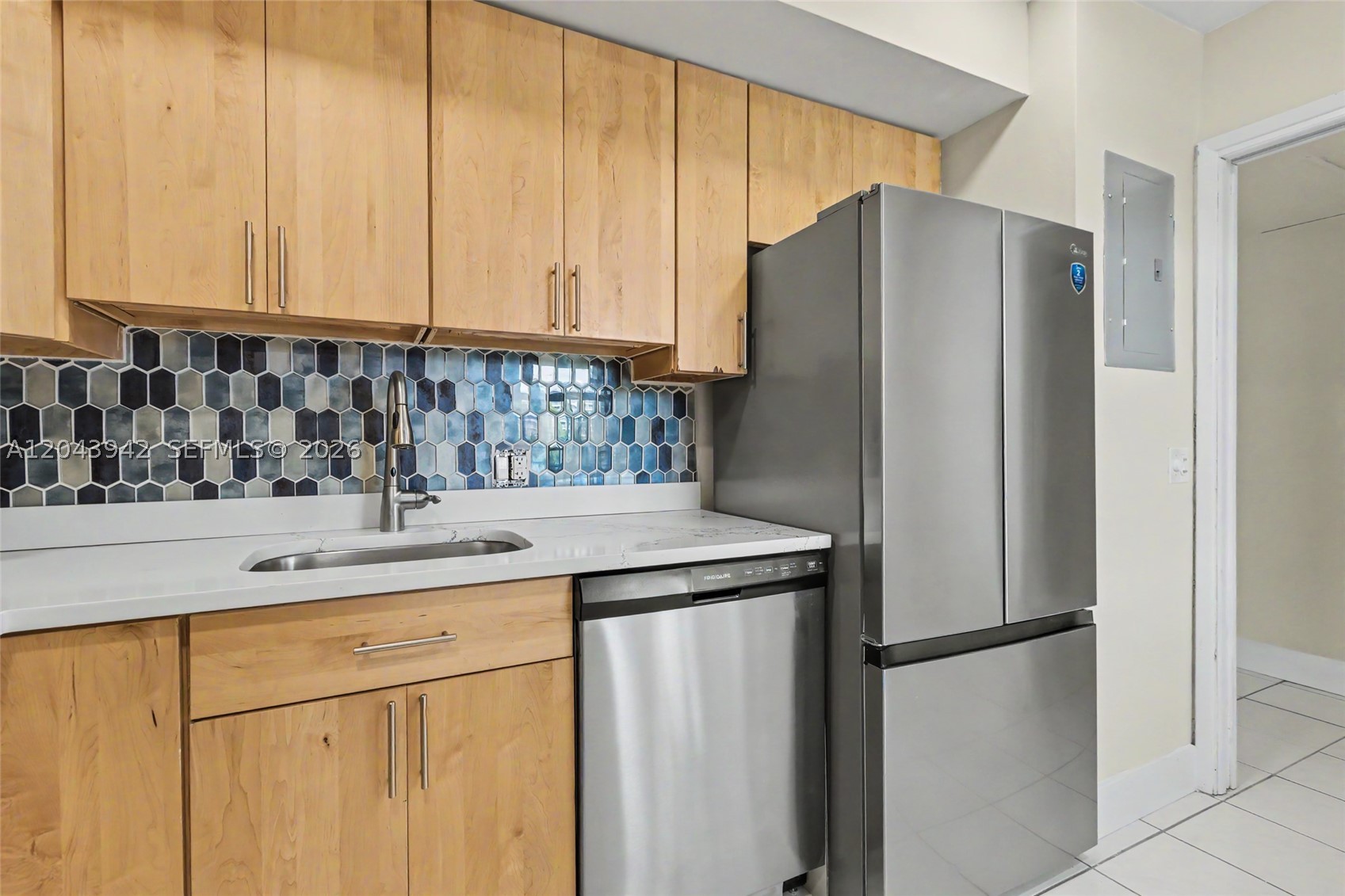 NO 12 PALM-AIRE COUNTRY C - Residential Lease