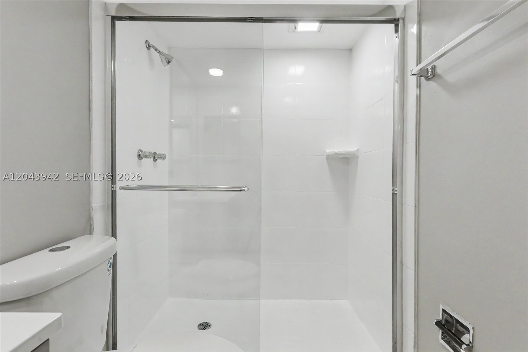 NO 12 PALM-AIRE COUNTRY C - Residential Lease