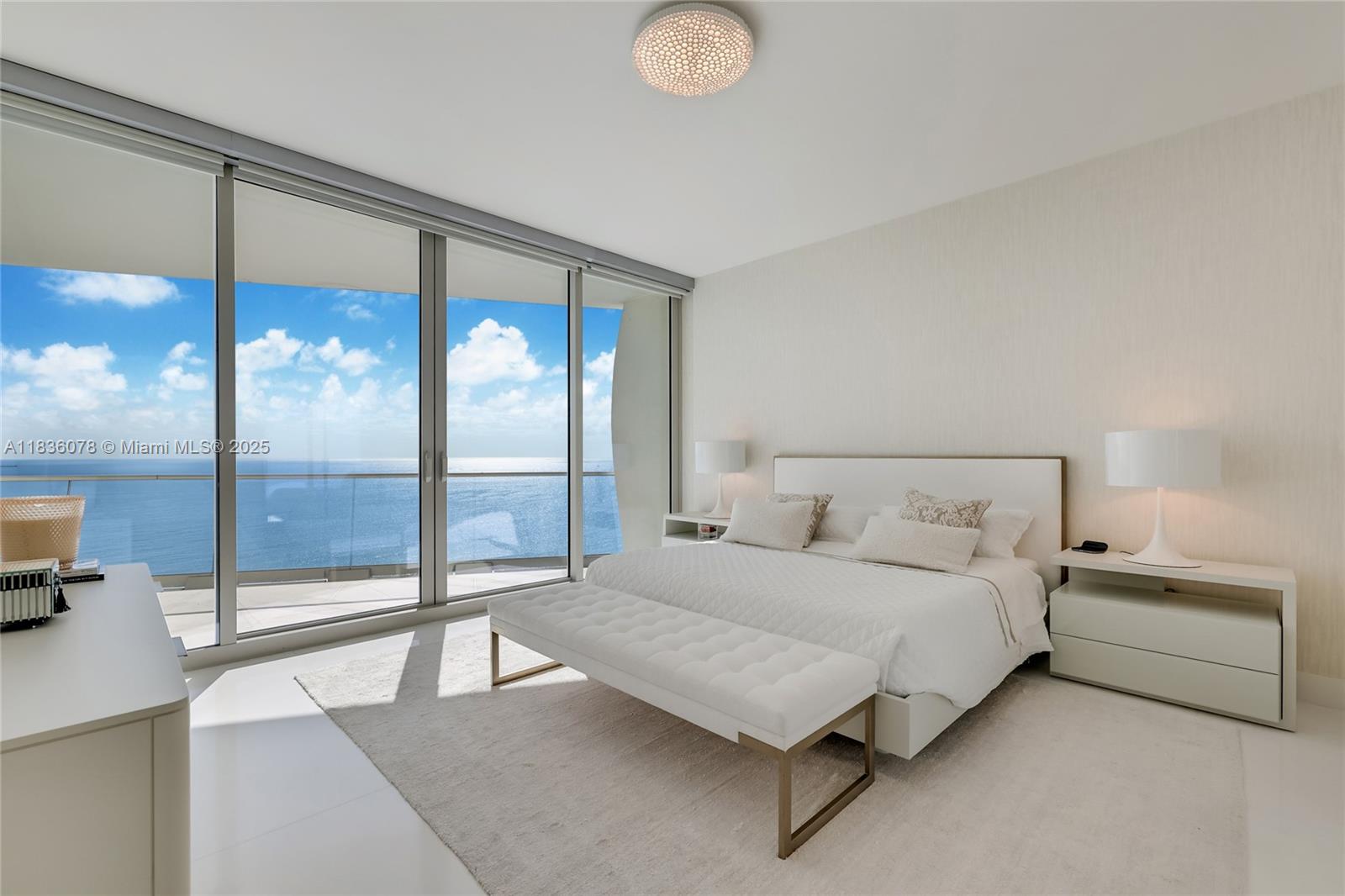 JADE SIGNATURE CONDO - Residential