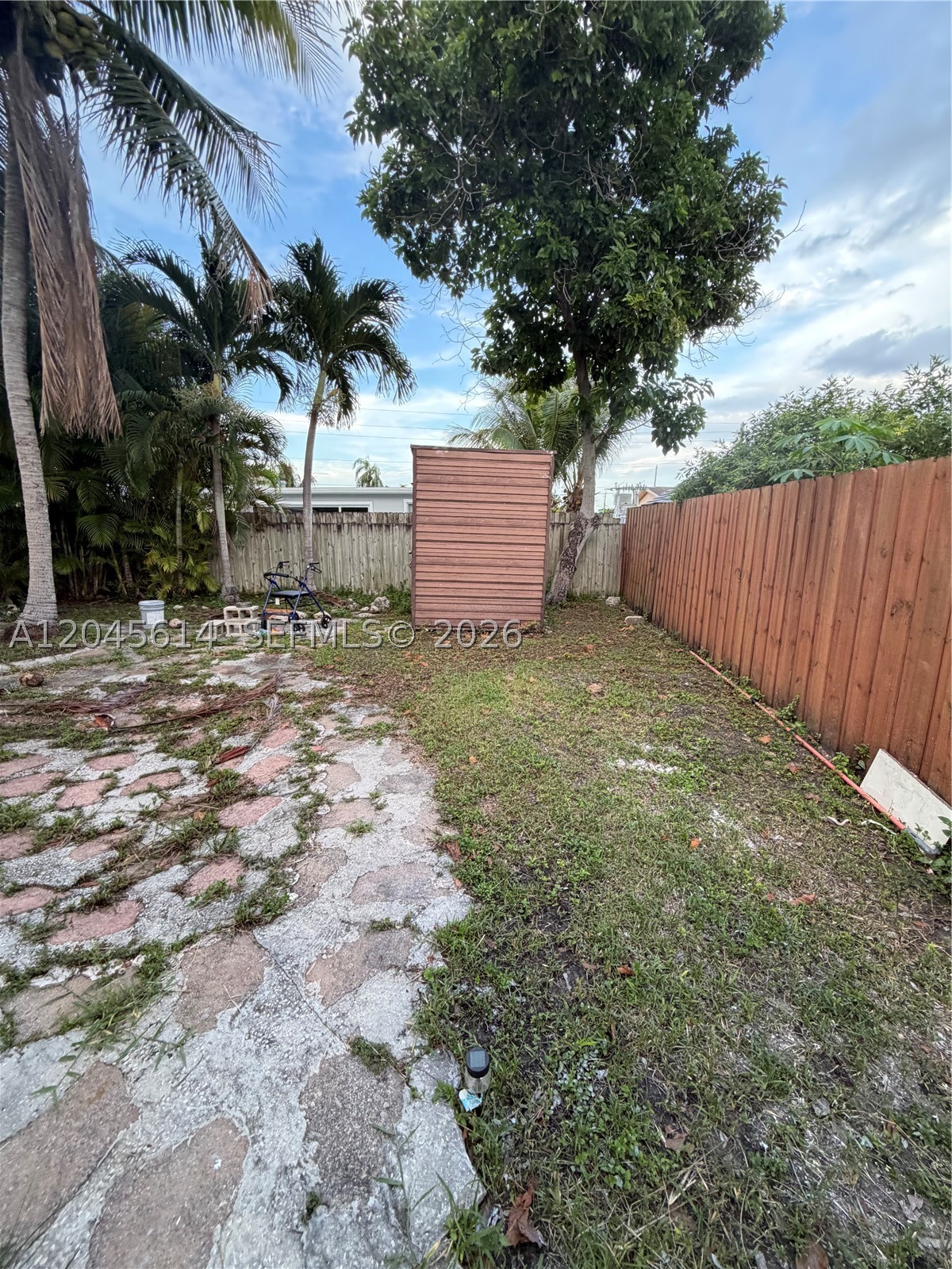 PARADISE GARDENS - Residential