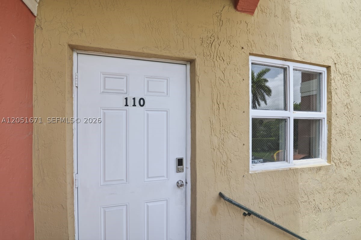 VISTA ALEGRE TOWNHOMES VI - Residential