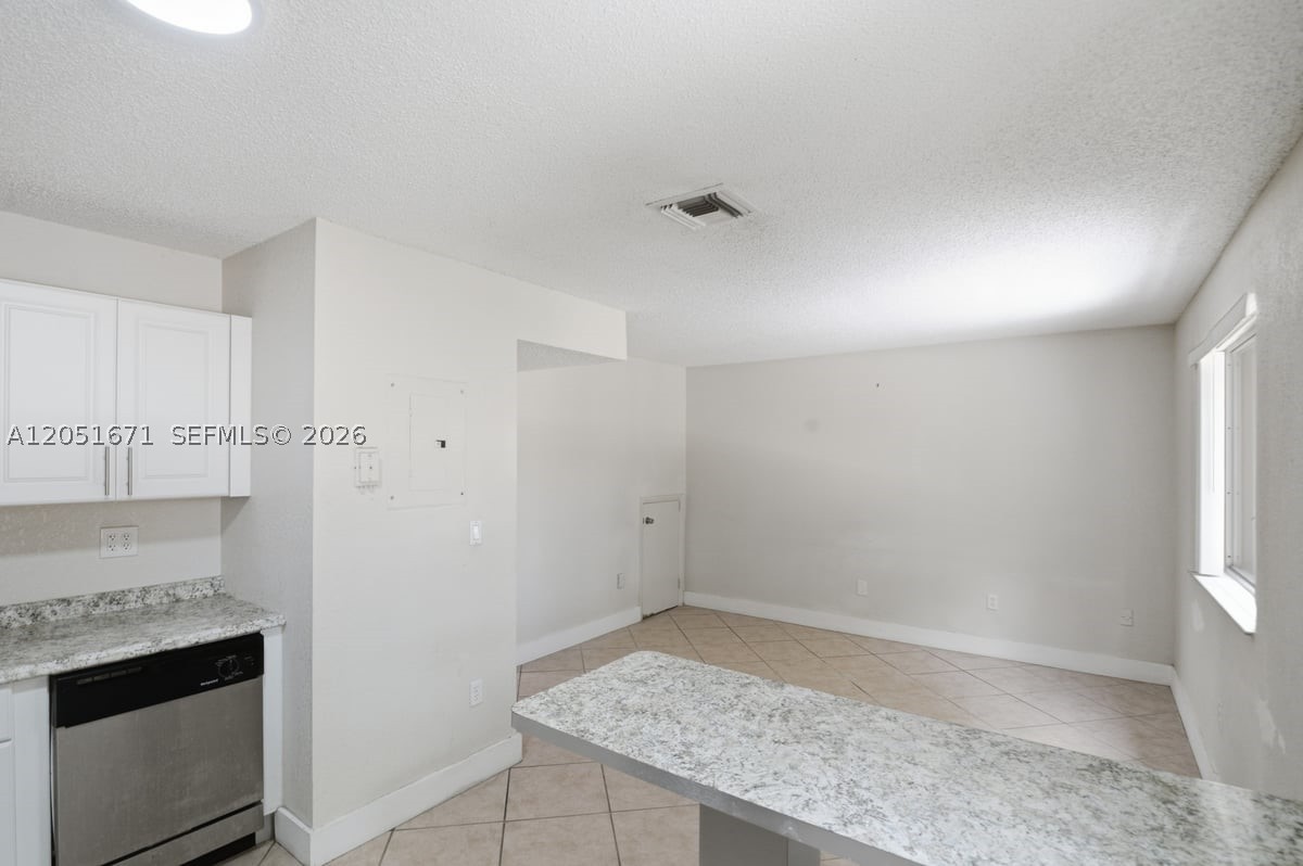 VISTA ALEGRE TOWNHOMES VI - Residential