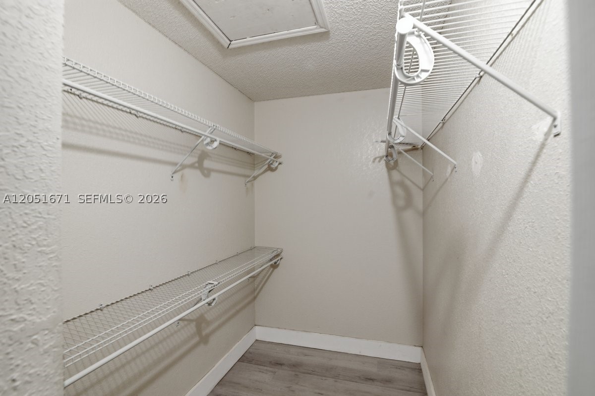 VISTA ALEGRE TOWNHOMES VI - Residential
