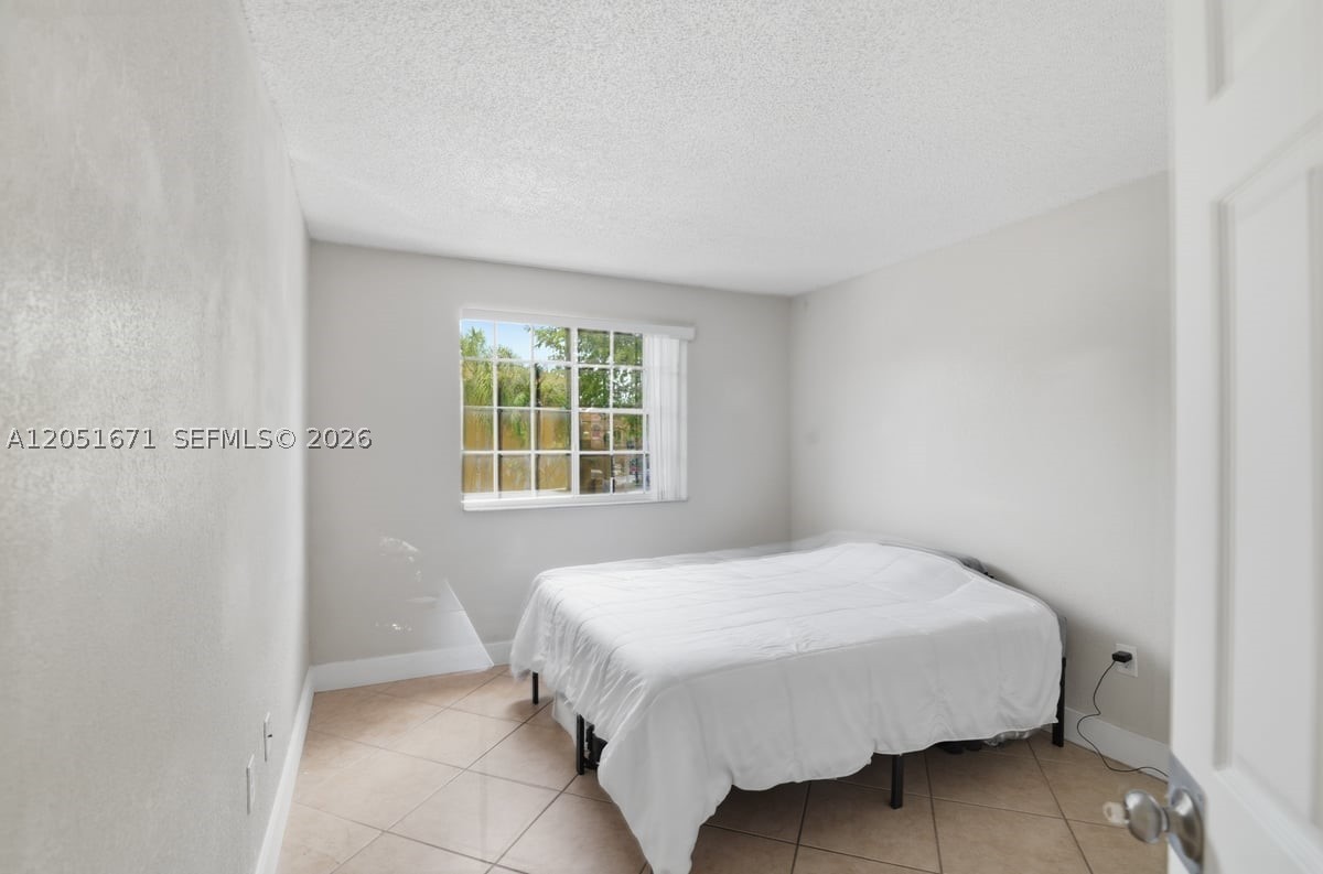 VISTA ALEGRE TOWNHOMES VI - Residential