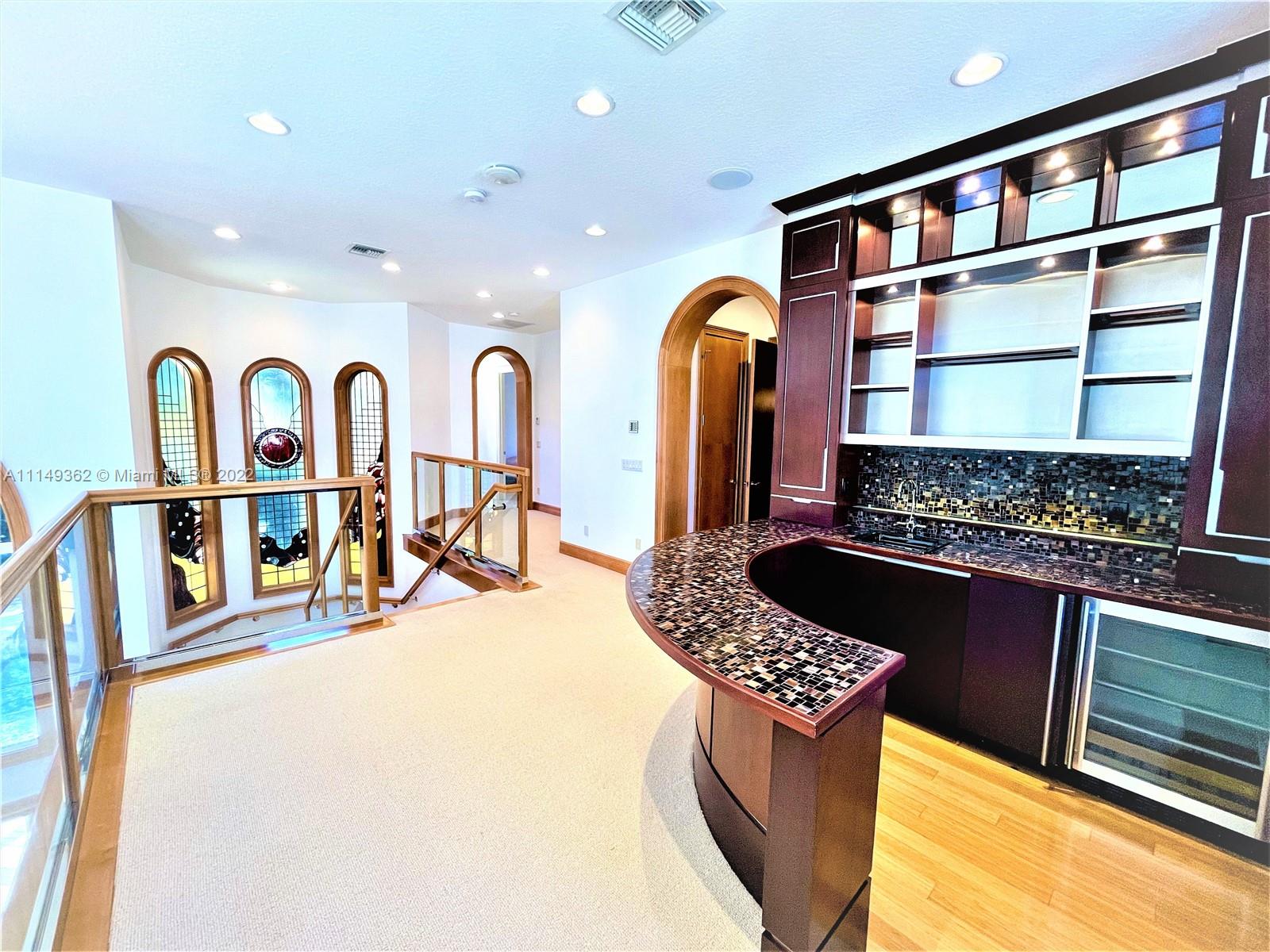 HAWKS LANDING/ENCLAVE - Residential