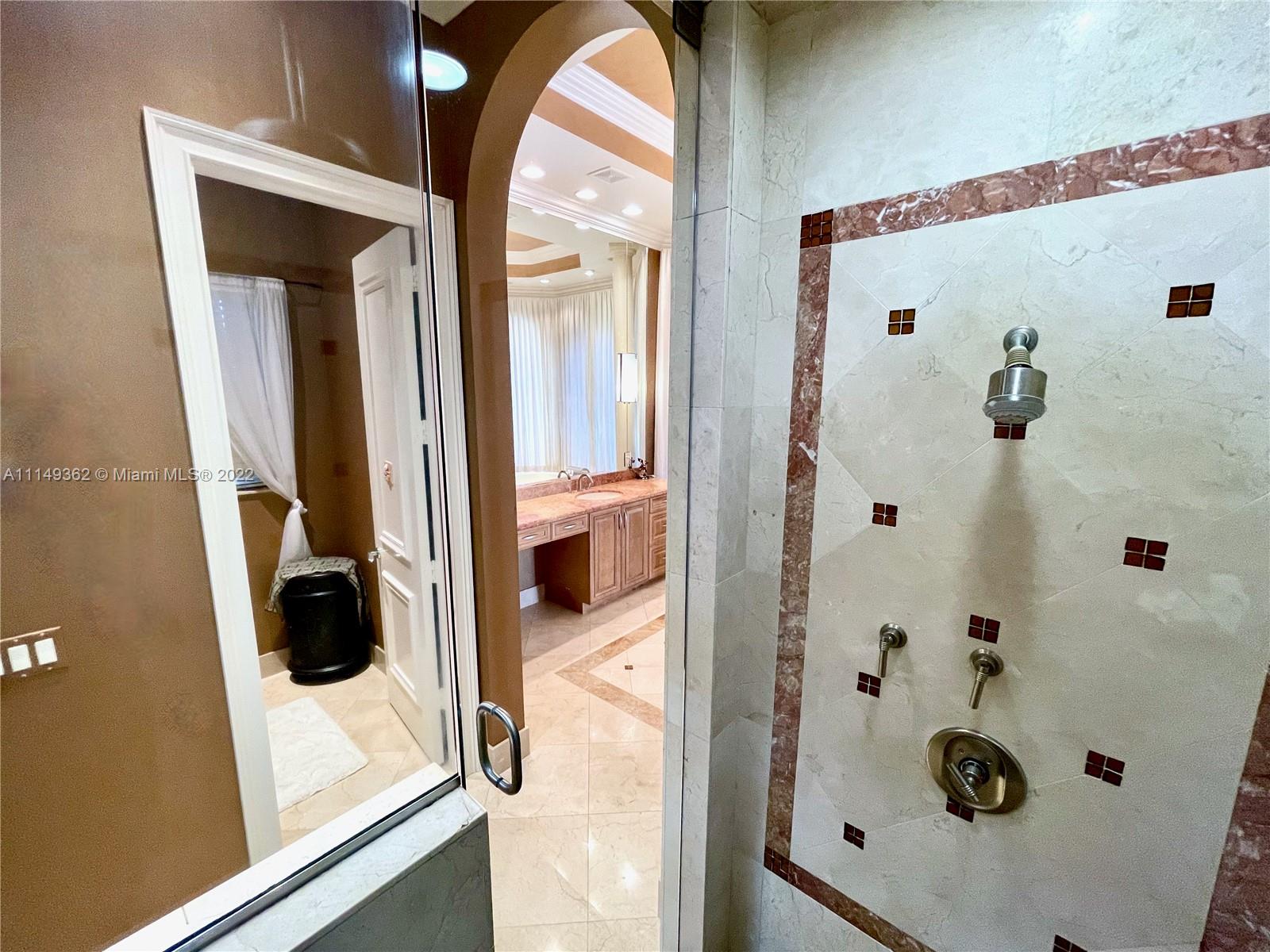 HAWKS LANDING/ENCLAVE - Residential