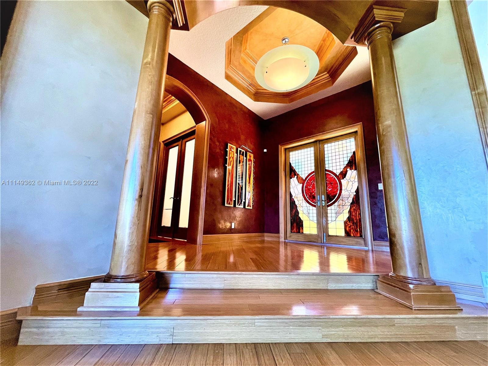 HAWKS LANDING/ENCLAVE - Residential