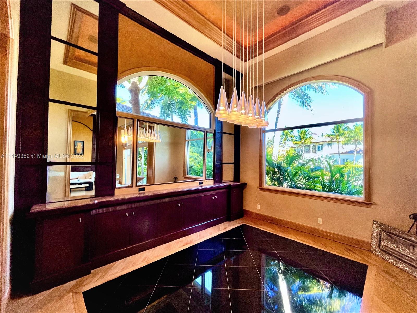 HAWKS LANDING/ENCLAVE - Residential